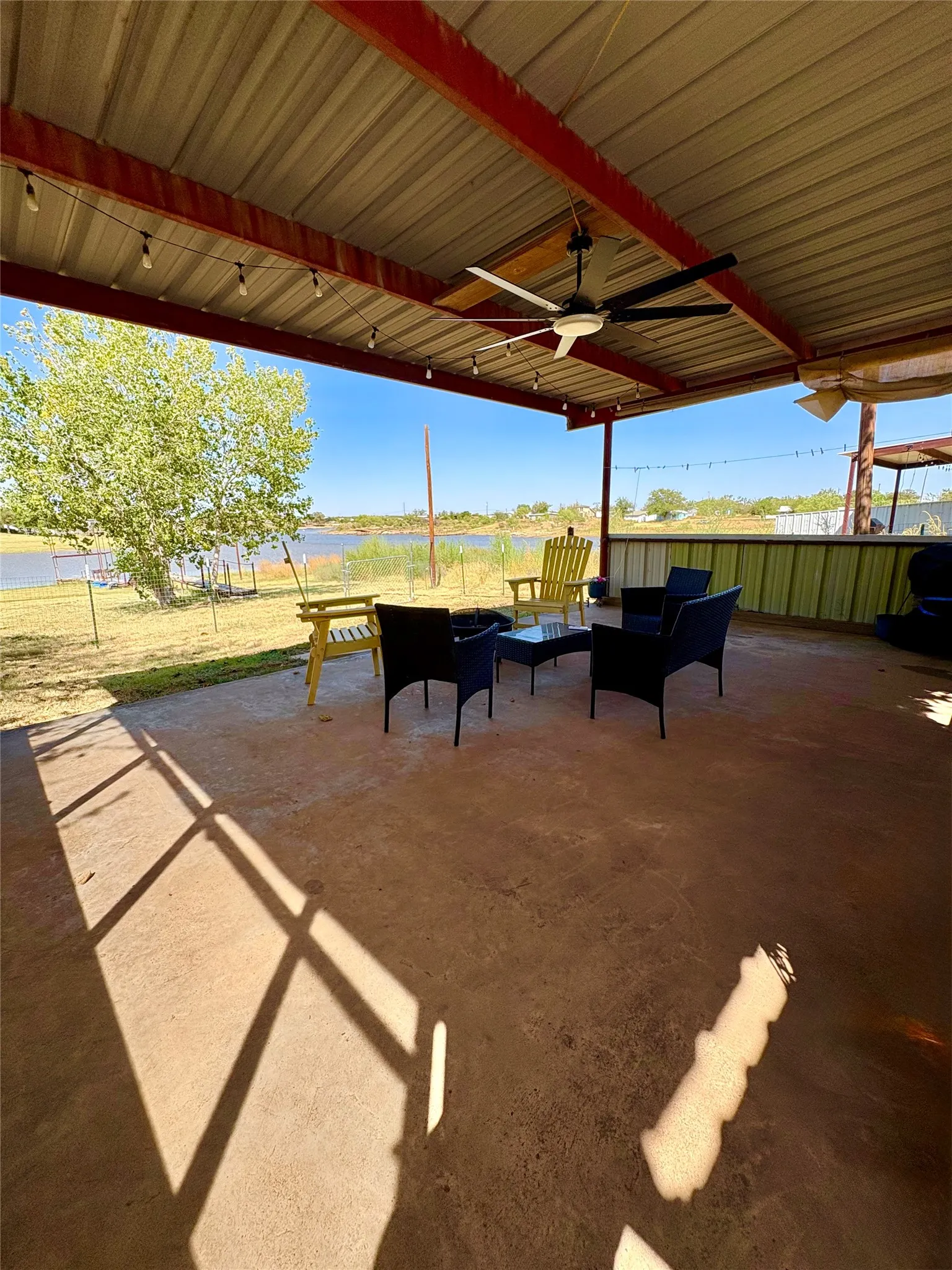 Single Family Residence For Sale in Mitchell County , 2116 LCR 252, Colorado City, Texas 79512, 2 Bedroom, 2 Bathroom, Garage spaces, 1,063 Sqft, built in 1960, mls#21385475, Real Estate Agent in Colorado City, Homes For Sale in Mitchell county, Homes For Sale in Colorado City, Realtor in Colorado City Texas, Real Estate Brokerage Independent Realty Texas, Luminita Cordes Realtor