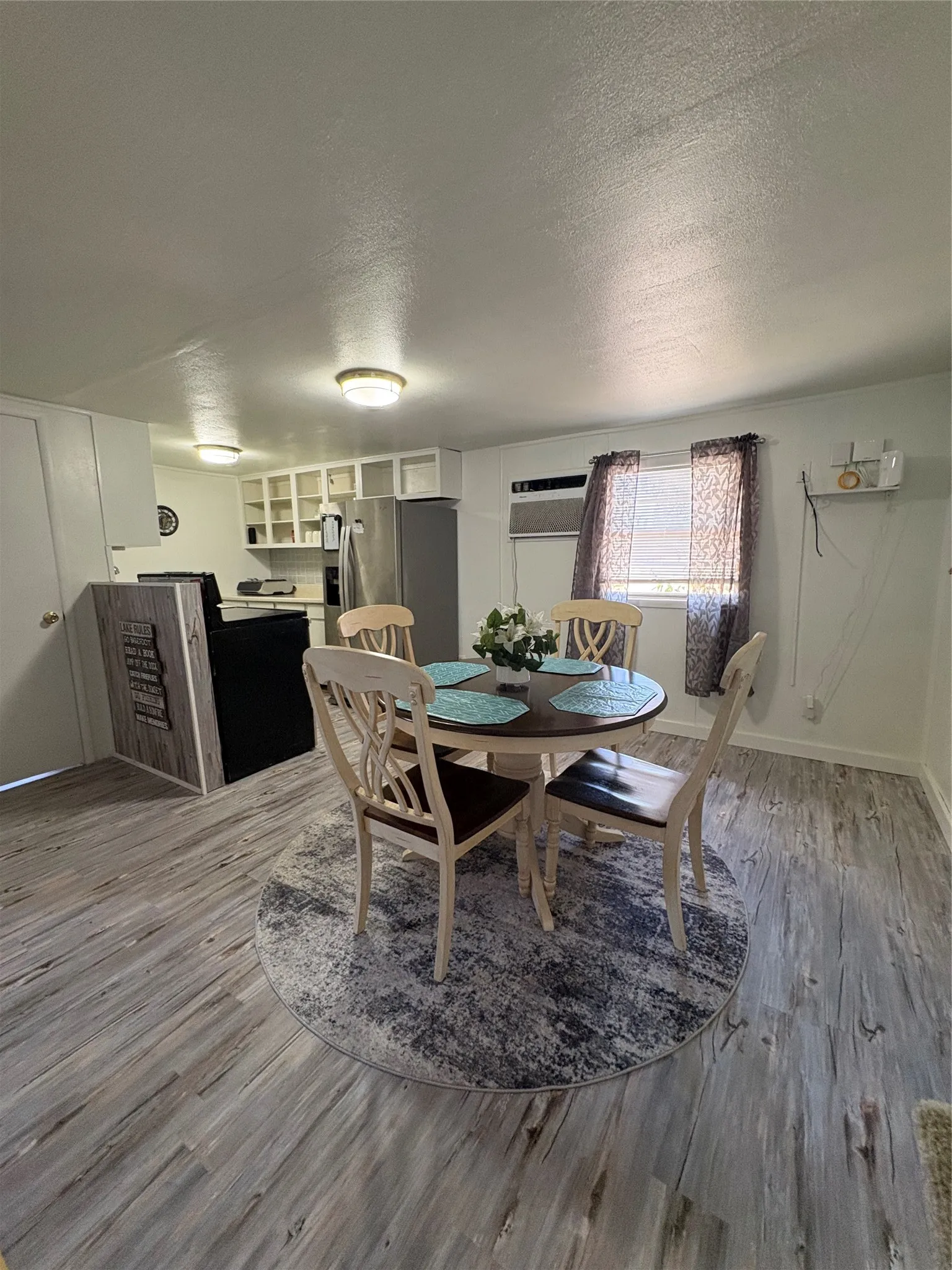 Single Family Residence For Sale in Mitchell County , 2116 LCR 252, Colorado City, Texas 79512, 2 Bedroom, 2 Bathroom, Garage spaces, 1,063 Sqft, built in 1960, mls#21385475, Real Estate Agent in Colorado City, Homes For Sale in Mitchell county, Homes For Sale in Colorado City, Realtor in Colorado City Texas, Real Estate Brokerage Independent Realty Texas, Luminita Cordes Realtor