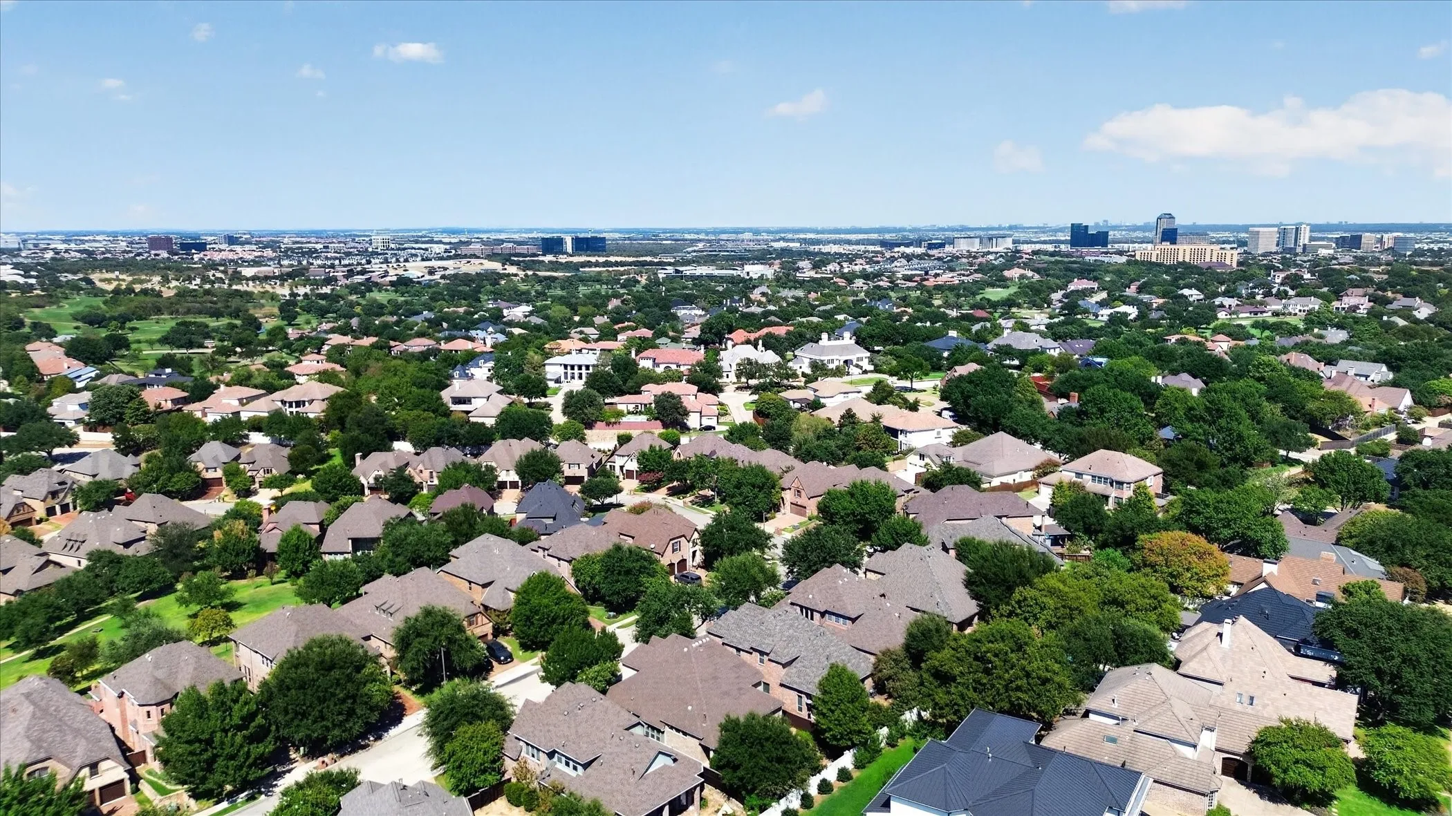 Single Family Residence For Sale in Dallas County , 2024 S Hill Drive, Irving, Texas 75038, 4 Bedroom, 3 Bathroom, 2 Garage spaces, 2,664 Sqft, built in 2006, mls#21385828, Real Estate Agent in Irving, Homes For Sale in Dallas county, Homes For Sale in Irving, Realtor in Irving Texas, Real Estate Brokerage Independent Realty Texas, Luminita Cordes Realtor