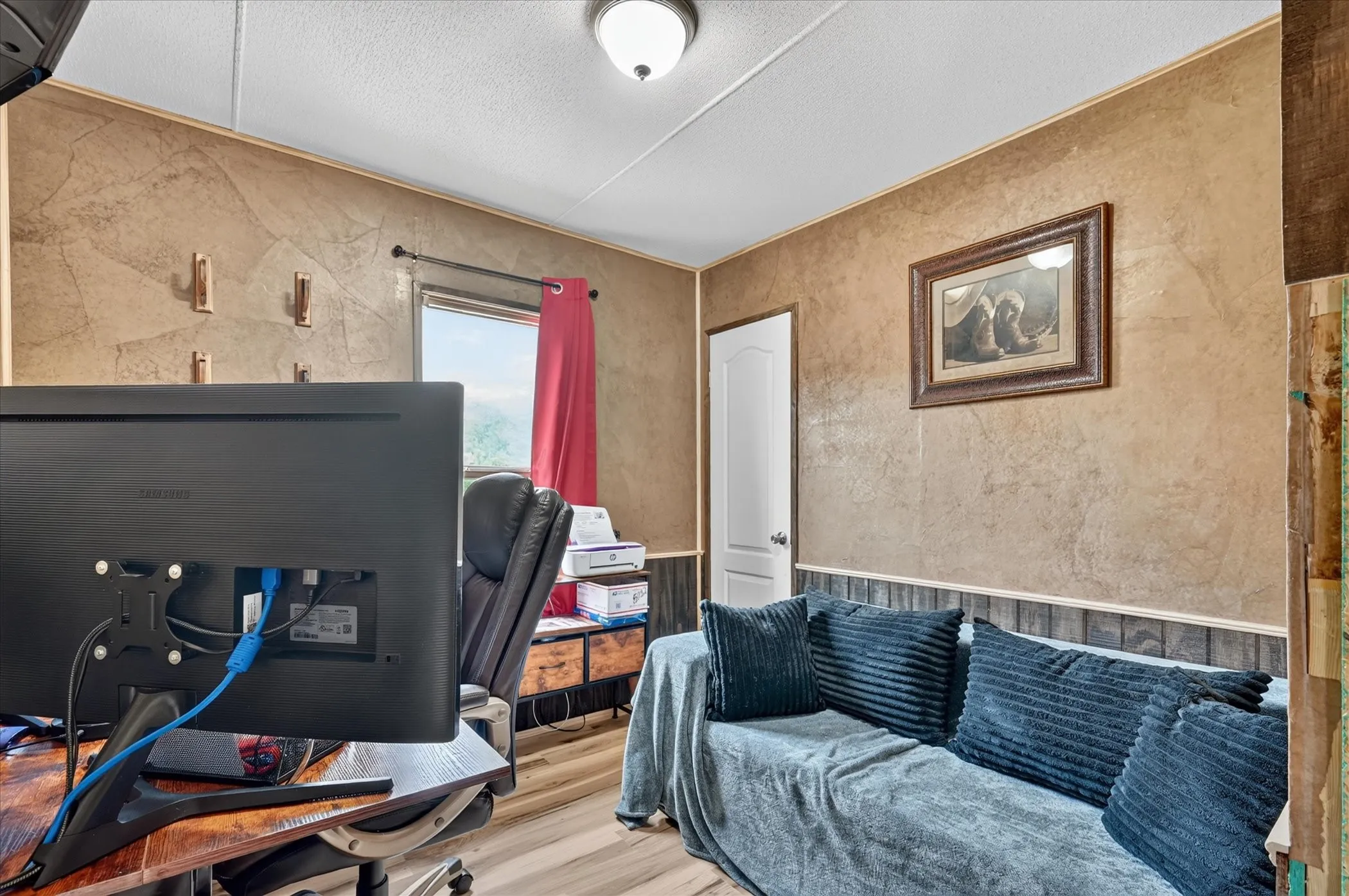 Mobile Home For Sale in Fannin County , 913 County Road 4232, Bonham, Texas 75418, 3 Bedroom, 2 Bathroom, Garage spaces, 1,216 Sqft, built in 2016, mls#21386473, Real Estate Agent in Bonham, Homes For Sale in Fannin county, Homes For Sale in Bonham, Realtor in Bonham Texas, Real Estate Brokerage Independent Realty Texas, Luminita Cordes Realtor
