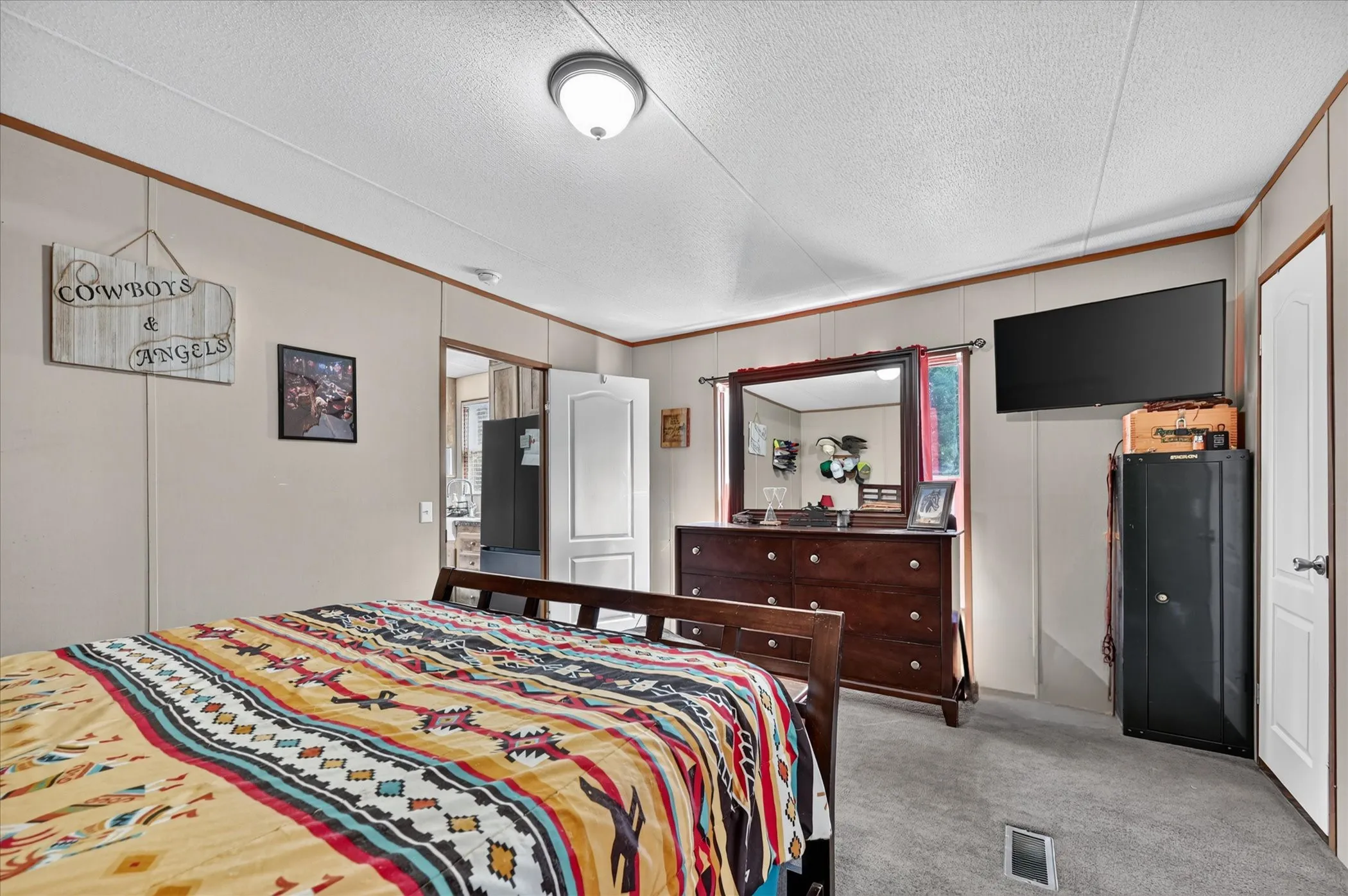 Mobile Home For Sale in Fannin County , 913 County Road 4232, Bonham, Texas 75418, 3 Bedroom, 2 Bathroom, Garage spaces, 1,216 Sqft, built in 2016, mls#21386473, Real Estate Agent in Bonham, Homes For Sale in Fannin county, Homes For Sale in Bonham, Realtor in Bonham Texas, Real Estate Brokerage Independent Realty Texas, Luminita Cordes Realtor