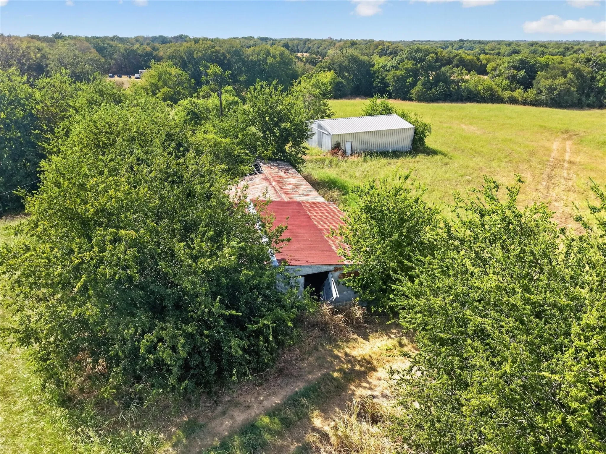 Mobile Home For Sale in Fannin County , 913 County Road 4232, Bonham, Texas 75418, 3 Bedroom, 2 Bathroom, Garage spaces, 1,216 Sqft, built in 2016, mls#21386473, Real Estate Agent in Bonham, Homes For Sale in Fannin county, Homes For Sale in Bonham, Realtor in Bonham Texas, Real Estate Brokerage Independent Realty Texas, Luminita Cordes Realtor