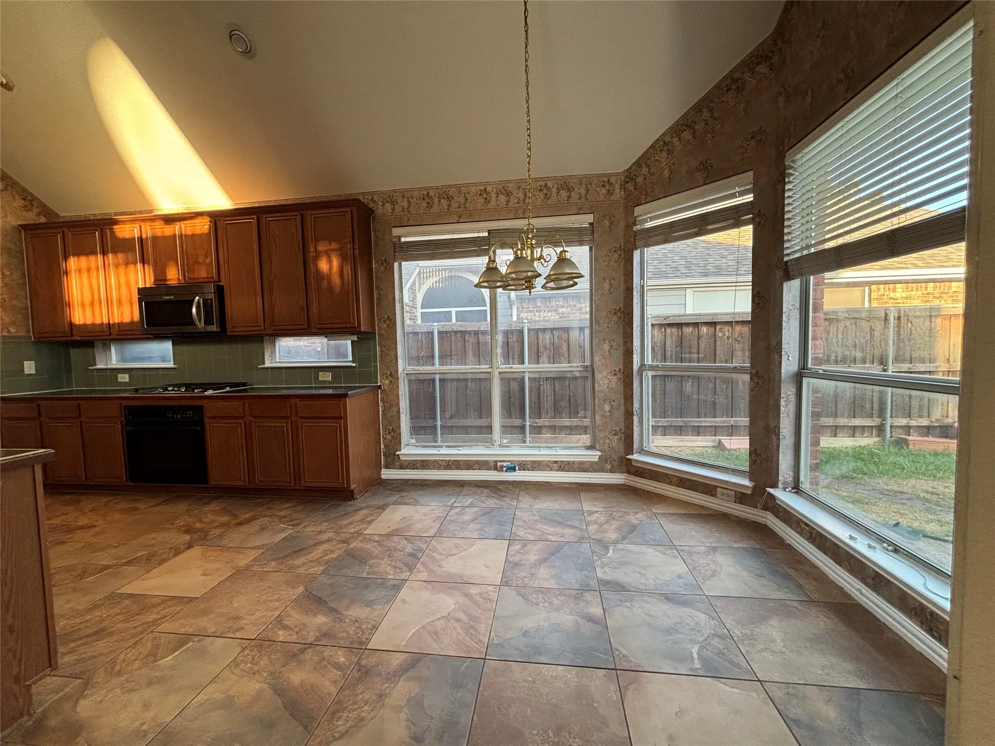 Single Family Residence For Rent in Collin County , 5624 Seneca Drive, Plano, Texas 75094, 5 Bedroom, 4 Bathroom, 2 Garage spaces, 3,251 Sqft, built in 2001, mls#21385564, Real Estate Agent in Plano, Homes For Rent in Collin county, Homes For Rent in Plano, Realtor in Plano Texas, Real Estate Brokerage Independent Realty Texas, Luminita Cordes Realtor