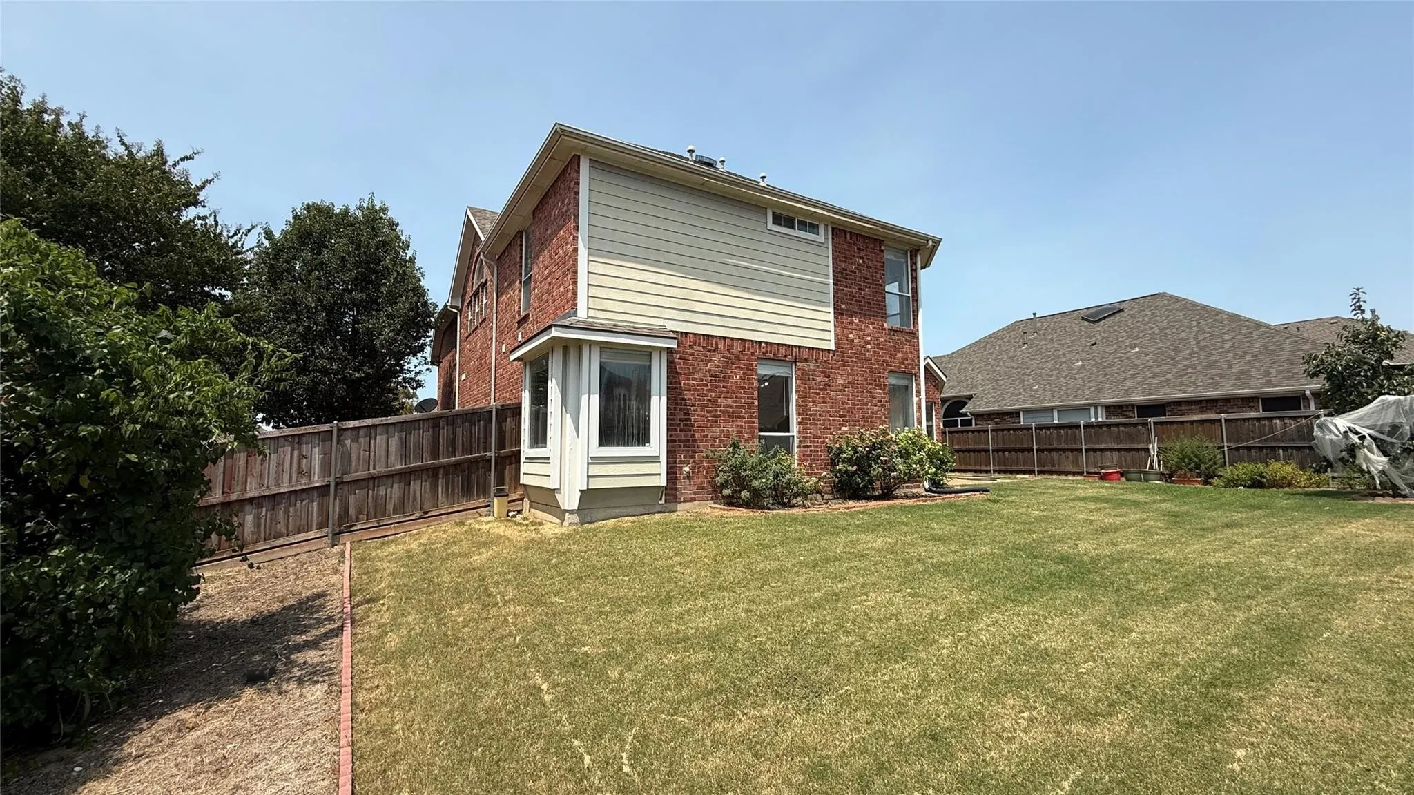 Single Family Residence For Rent in Collin County , 5624 Seneca Drive, Plano, Texas 75094, 5 Bedroom, 4 Bathroom, 2 Garage spaces, 3,251 Sqft, built in 2001, mls#21385564, Real Estate Agent in Plano, Homes For Rent in Collin county, Homes For Rent in Plano, Realtor in Plano Texas, Real Estate Brokerage Independent Realty Texas, Luminita Cordes Realtor