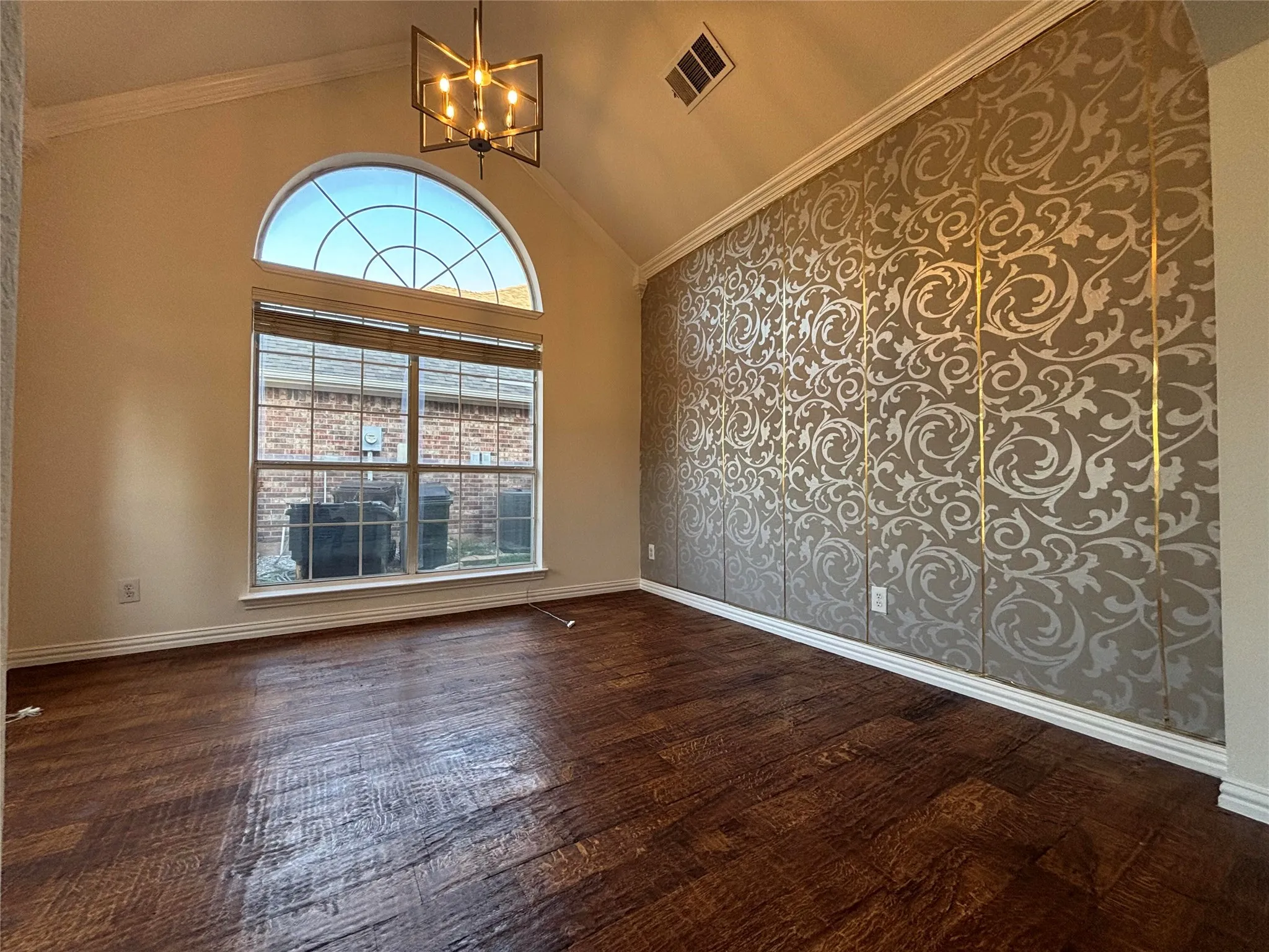 Single Family Residence For Rent in Collin County , 5624 Seneca Drive, Plano, Texas 75094, 5 Bedroom, 4 Bathroom, 2 Garage spaces, 3,251 Sqft, built in 2001, mls#21385564, Real Estate Agent in Plano, Homes For Rent in Collin county, Homes For Rent in Plano, Realtor in Plano Texas, Real Estate Brokerage Independent Realty Texas, Luminita Cordes Realtor