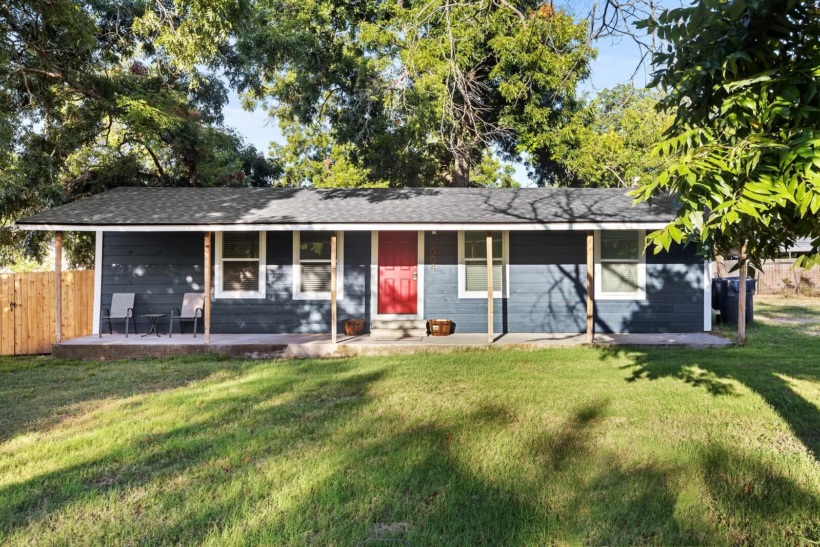 Single Family Residence For Sale in Mc Lennan County , 3004 N 15th A Street, Waco, Texas 76708, 3 Bedroom, 2 Bathroom, Garage spaces, 1,125 Sqft, built in 1950, mls#21385453, Real Estate Agent in Waco, Homes For Sale in Mc Lennan county, Homes For Sale in Waco, Realtor in Waco Texas, Real Estate Brokerage Independent Realty Texas, Luminita Cordes Realtor