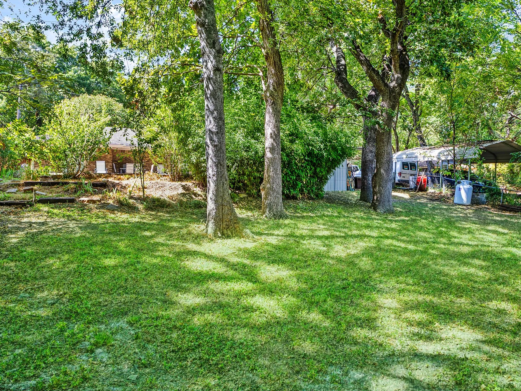 Single Family Residence For Sale in Dallas County , 1218 Bow Creek Drive, Duncanville, Texas 75116, 3 Bedroom, 2 Bathroom, 2 Garage spaces, 1,672 Sqft, built in 1973, mls#21385577, Real Estate Agent in Duncanville, Homes For Sale in Dallas county, Homes For Sale in Duncanville, Realtor in Duncanville Texas, Real Estate Brokerage Independent Realty Texas, Luminita Cordes Realtor