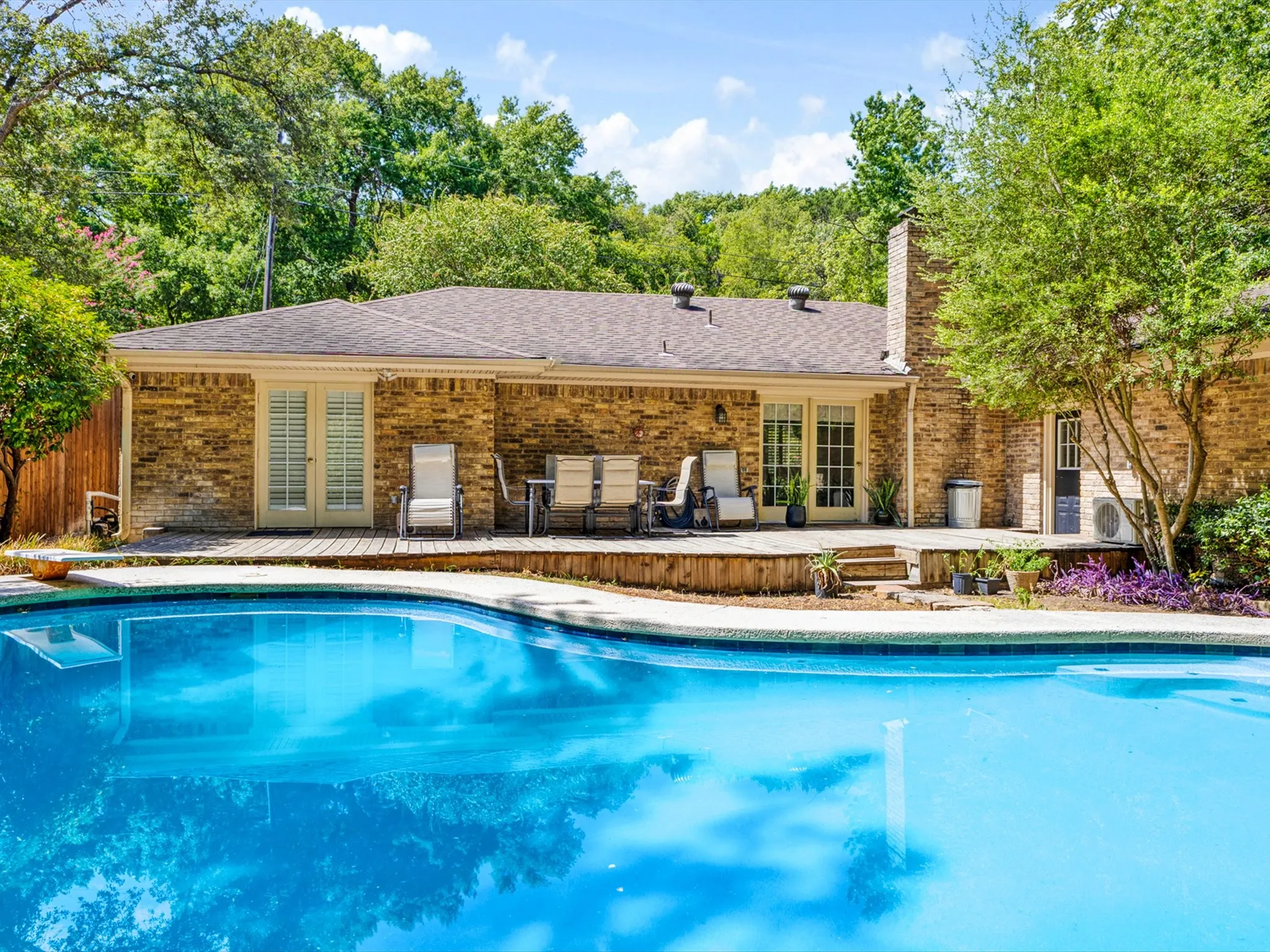 Single Family Residence For Sale in Dallas County , 1218 Bow Creek Drive, Duncanville, Texas 75116, 3 Bedroom, 2 Bathroom, 2 Garage spaces, 1,672 Sqft, built in 1973, mls#21385577, Real Estate Agent in Duncanville, Homes For Sale in Dallas county, Homes For Sale in Duncanville, Realtor in Duncanville Texas, Real Estate Brokerage Independent Realty Texas, Luminita Cordes Realtor