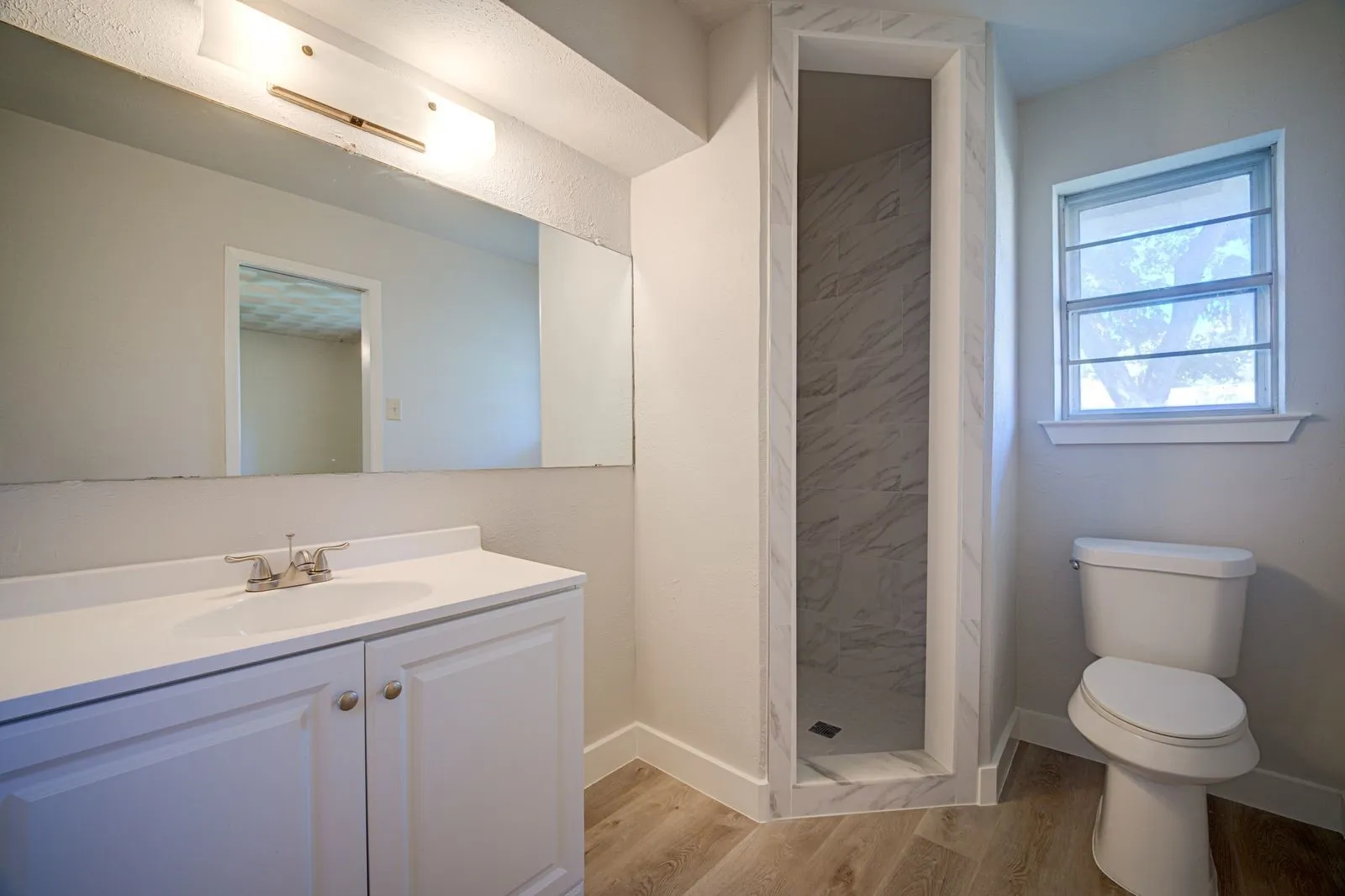 Single Family Residence For Sale in Dallas County , 1120 Atlanta Circle, Garland, Texas 75041, 3 Bedroom, 2 Bathroom, 4 Garage spaces, 1,779 Sqft, built in 1963, mls#21385954, Real Estate Agent in Garland, Homes For Sale in Dallas county, Homes For Sale in Garland, Realtor in Garland Texas, Real Estate Brokerage Independent Realty Texas, Luminita Cordes Realtor