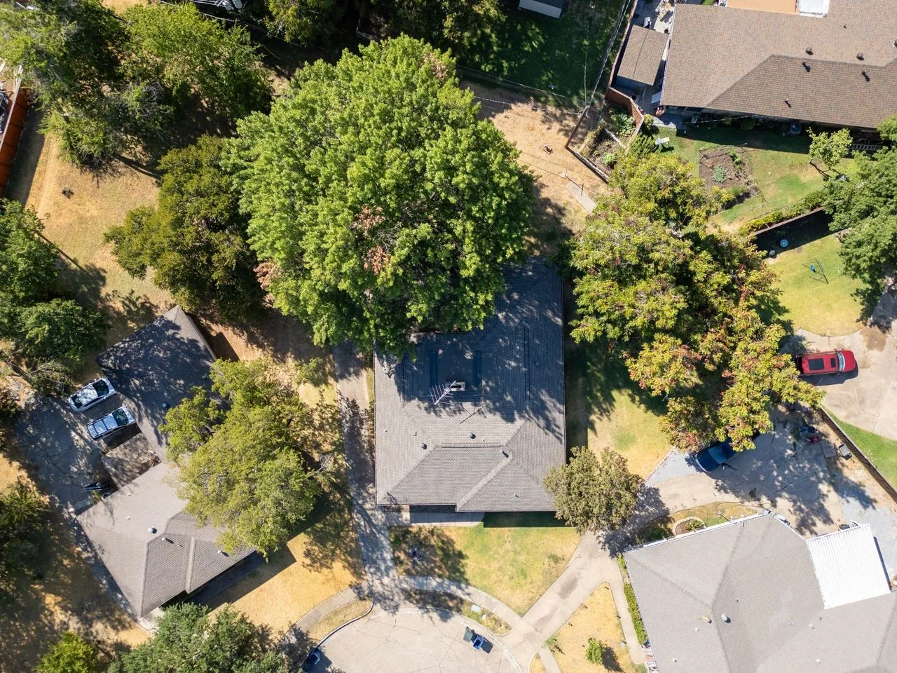 Single Family Residence For Sale in Dallas County , 1120 Atlanta Circle, Garland, Texas 75041, 3 Bedroom, 2 Bathroom, 4 Garage spaces, 1,779 Sqft, built in 1963, mls#21385954, Real Estate Agent in Garland, Homes For Sale in Dallas county, Homes For Sale in Garland, Realtor in Garland Texas, Real Estate Brokerage Independent Realty Texas, Luminita Cordes Realtor