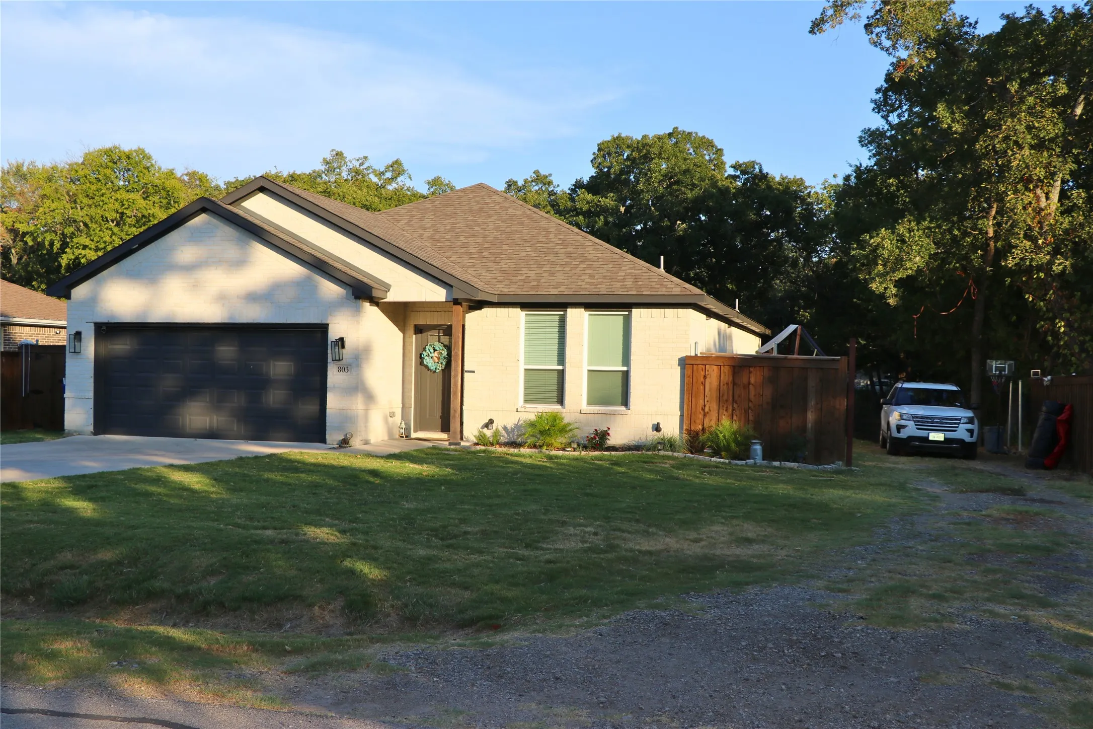 Single Family Residence For Sale in Dallas County , 803 Netherland Drive, Seagoville, Texas 75159, 4 Bedroom, 2 Bathroom, 2 Garage spaces, 1,833 Sqft, built in 2023, mls#21386579, Real Estate Agent in Seagoville, Homes For Sale in Dallas county, Homes For Sale in Seagoville, Realtor in Seagoville Texas, Real Estate Brokerage Independent Realty Texas, Luminita Cordes Realtor
