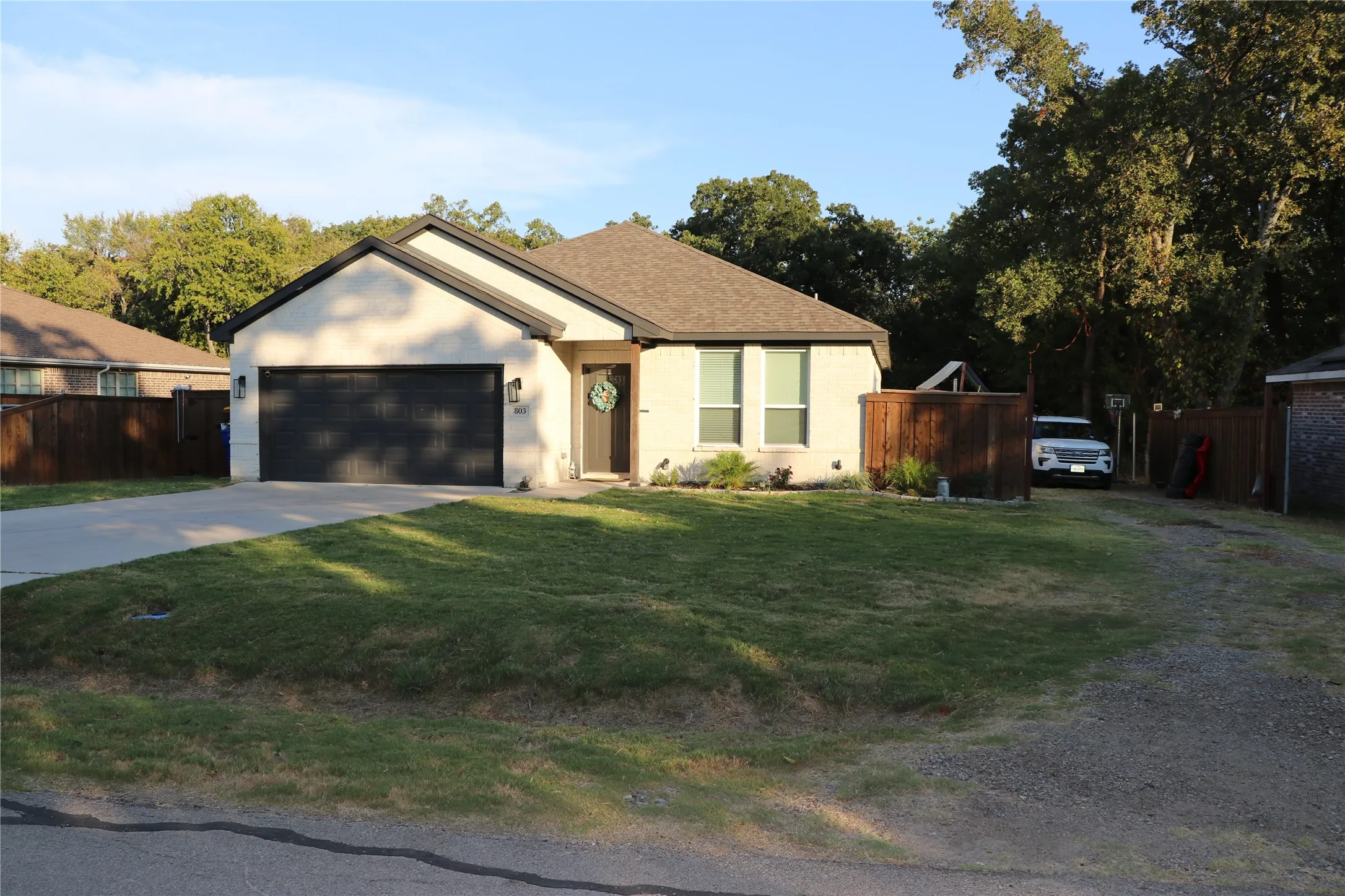 Single Family Residence For Sale in Dallas County , 803 Netherland Drive, Seagoville, Texas 75159, 4 Bedroom, 2 Bathroom, 2 Garage spaces, 1,833 Sqft, built in 2023, mls#21386579, Real Estate Agent in Seagoville, Homes For Sale in Dallas county, Homes For Sale in Seagoville, Realtor in Seagoville Texas, Real Estate Brokerage Independent Realty Texas, Luminita Cordes Realtor