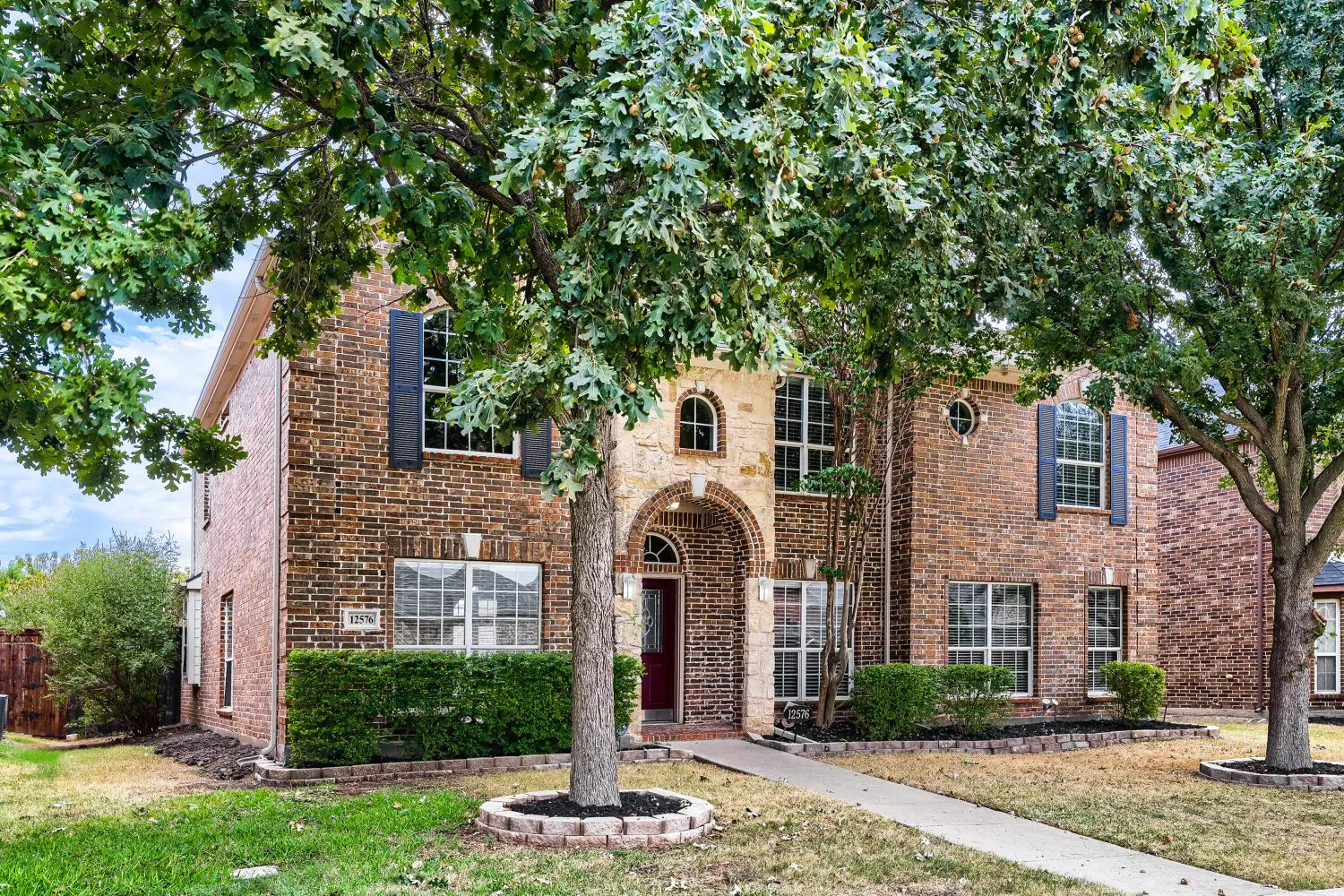 Single Family Residence For Sale in Collin County , 12576 Pond Cypress Lane, Frisco, Texas 75035, 5 Bedroom, 4 Bathroom, 2 Garage spaces, 3,841 Sqft, built in 2007, mls#21385951, Real Estate Agent in Frisco, Homes For Sale in Collin county, Homes For Sale in Frisco, Realtor in Frisco Texas, Real Estate Brokerage Independent Realty Texas, Luminita Cordes Realtor