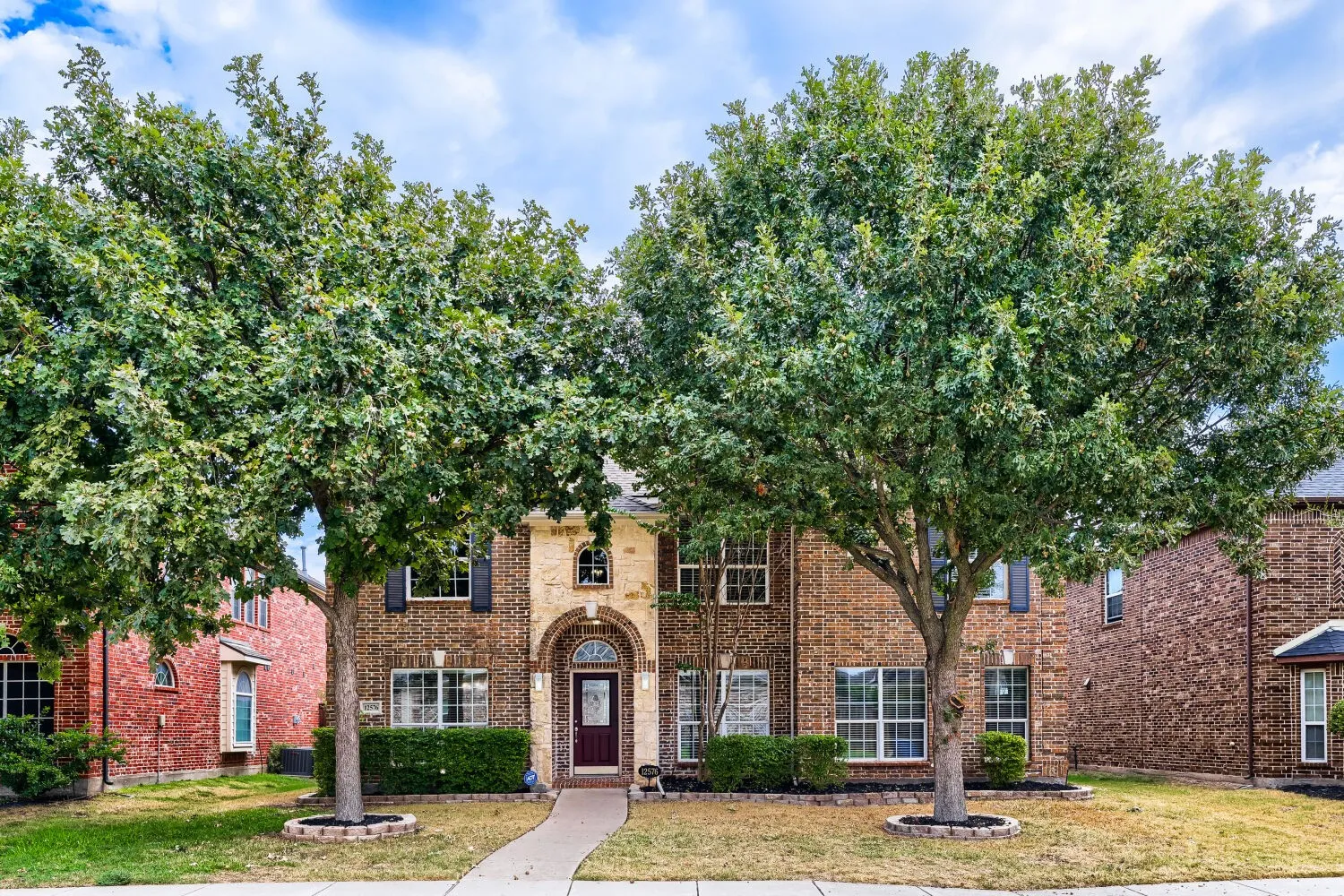 Single Family Residence For Sale in Collin County , 12576 Pond Cypress Lane, Frisco, Texas 75035, 5 Bedroom, 4 Bathroom, 2 Garage spaces, 3,841 Sqft, built in 2007, mls#21385951, Real Estate Agent in Frisco, Homes For Sale in Collin county, Homes For Sale in Frisco, Realtor in Frisco Texas, Real Estate Brokerage Independent Realty Texas, Luminita Cordes Realtor