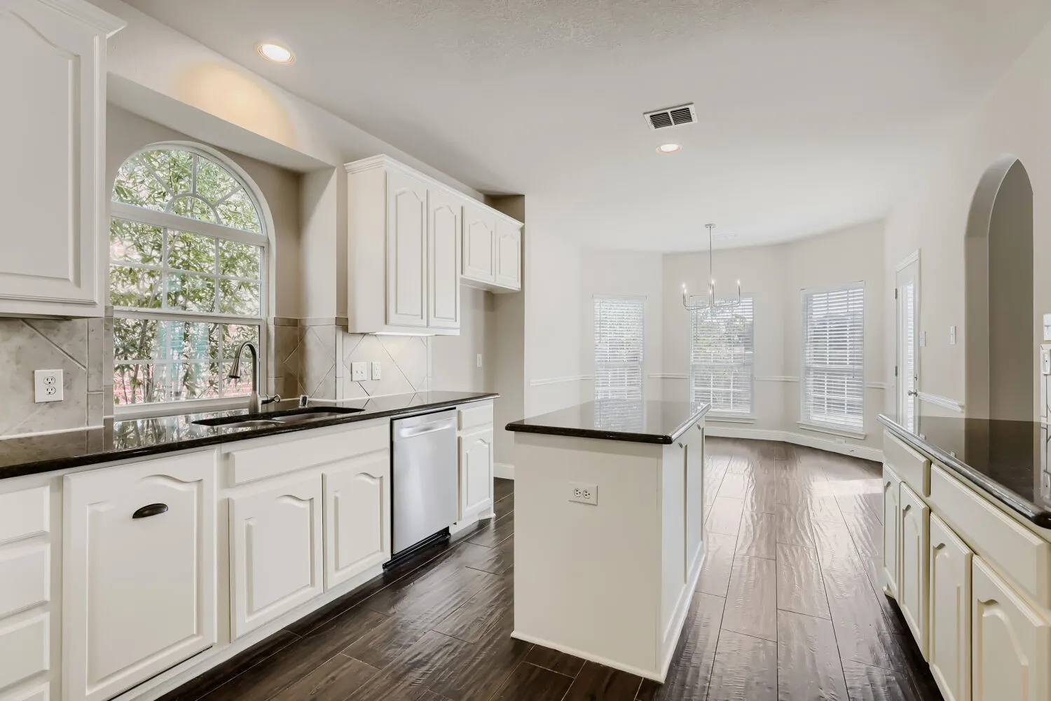 Single Family Residence For Sale in Collin County , 12576 Pond Cypress Lane, Frisco, Texas 75035, 5 Bedroom, 4 Bathroom, 2 Garage spaces, 3,841 Sqft, built in 2007, mls#21385951, Real Estate Agent in Frisco, Homes For Sale in Collin county, Homes For Sale in Frisco, Realtor in Frisco Texas, Real Estate Brokerage Independent Realty Texas, Luminita Cordes Realtor