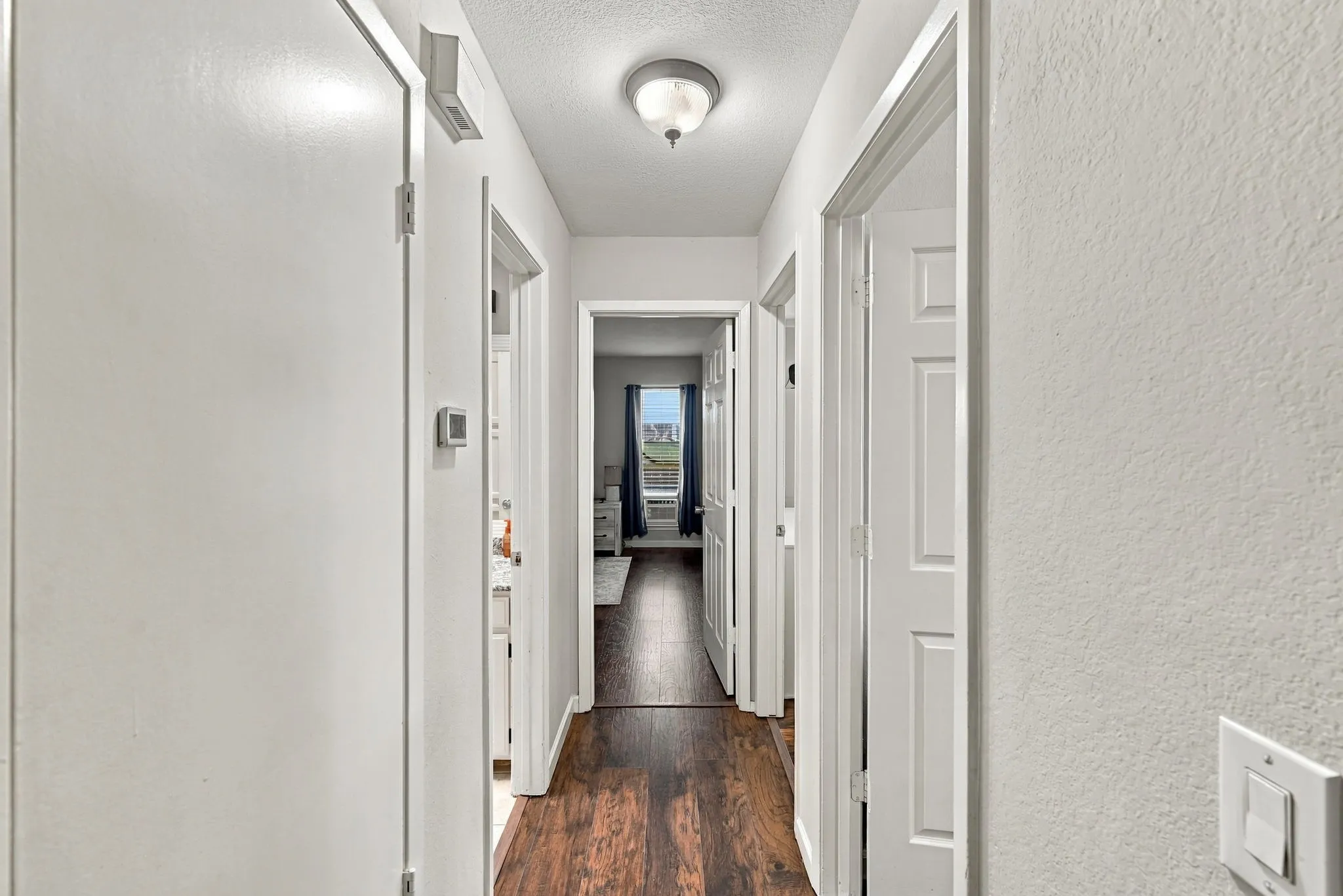 Single Family Residence For Sale in Tarrant County , 733 Montvale Drive, Mansfield, Texas 76063, 3 Bedroom, 2 Bathroom, 2 Garage spaces, 1,666 Sqft, built in 1983, mls#21386229, Real Estate Agent in Mansfield, Homes For Sale in Tarrant county, Homes For Sale in Mansfield, Realtor in Mansfield Texas, Real Estate Brokerage Independent Realty Texas, Luminita Cordes Realtor