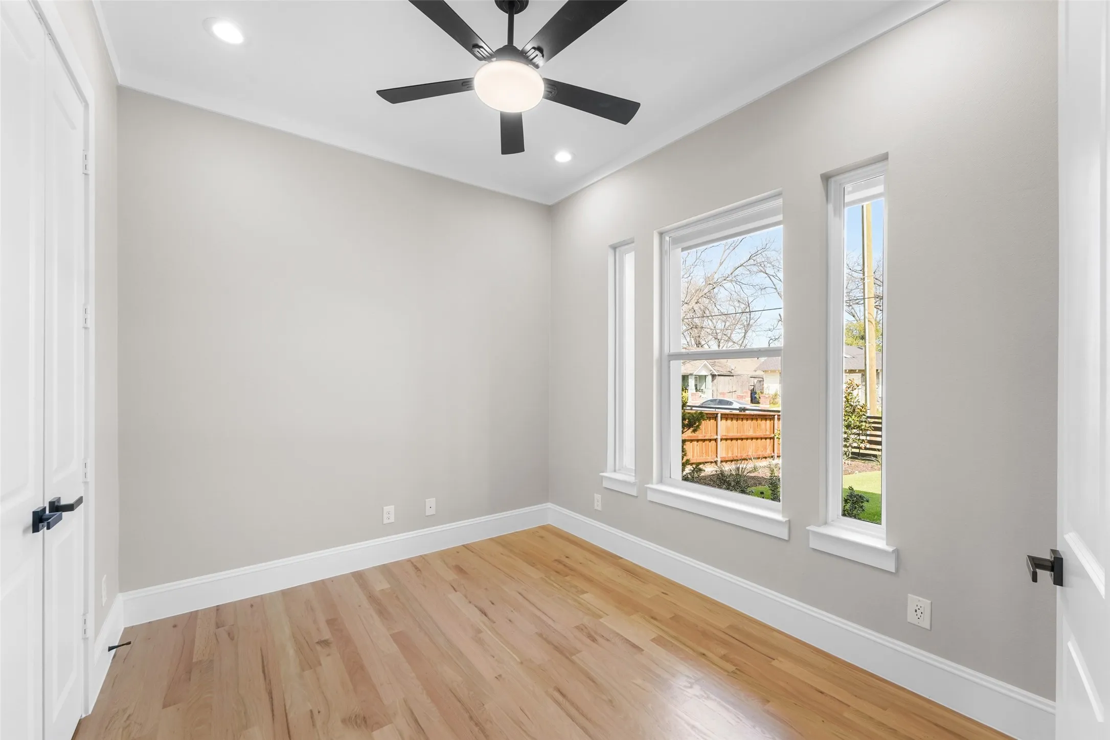 Single Family Residence For Sale in Dallas County , 707 Buckalew Street, Dallas, Texas 75208, 5 Bedroom, 3 Bathroom, 2 Garage spaces, 2,800 Sqft, built in 2026, mls#21386582, Real Estate Agent in Dallas, Homes For Sale in Dallas county, Homes For Sale in Dallas, Realtor in Dallas Texas, Real Estate Brokerage Independent Realty Texas, Luminita Cordes Realtor