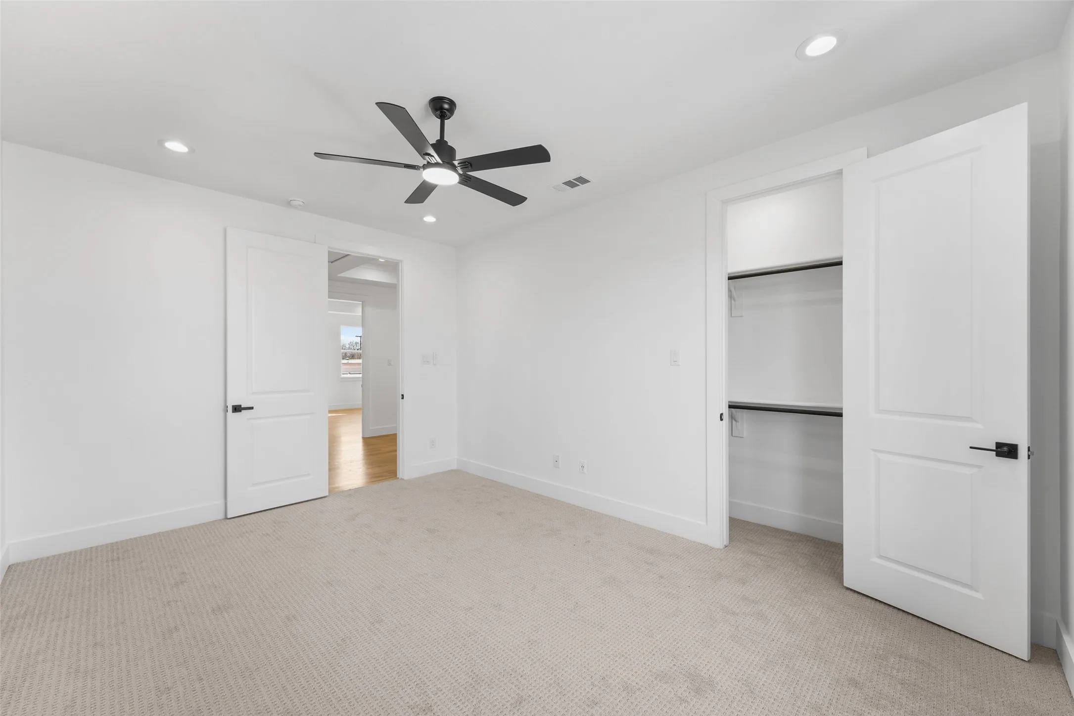 Single Family Residence For Sale in Dallas County , 707 Buckalew Street, Dallas, Texas 75208, 5 Bedroom, 3 Bathroom, 2 Garage spaces, 2,800 Sqft, built in 2026, mls#21386582, Real Estate Agent in Dallas, Homes For Sale in Dallas county, Homes For Sale in Dallas, Realtor in Dallas Texas, Real Estate Brokerage Independent Realty Texas, Luminita Cordes Realtor