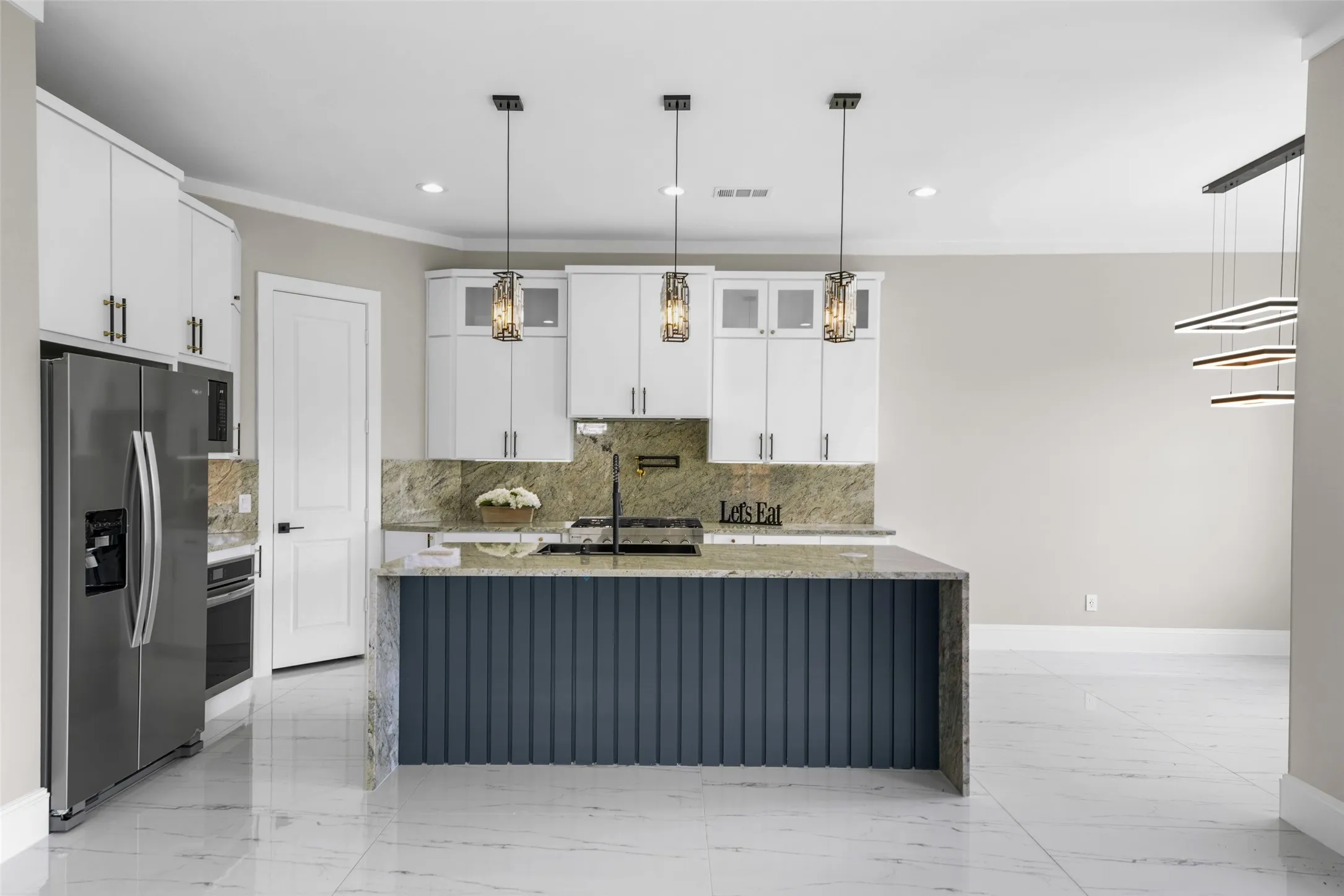 Single Family Residence For Sale in Dallas County , 707 Buckalew Street, Dallas, Texas 75208, 5 Bedroom, 3 Bathroom, 2 Garage spaces, 2,800 Sqft, built in 2026, mls#21386582, Real Estate Agent in Dallas, Homes For Sale in Dallas county, Homes For Sale in Dallas, Realtor in Dallas Texas, Real Estate Brokerage Independent Realty Texas, Luminita Cordes Realtor