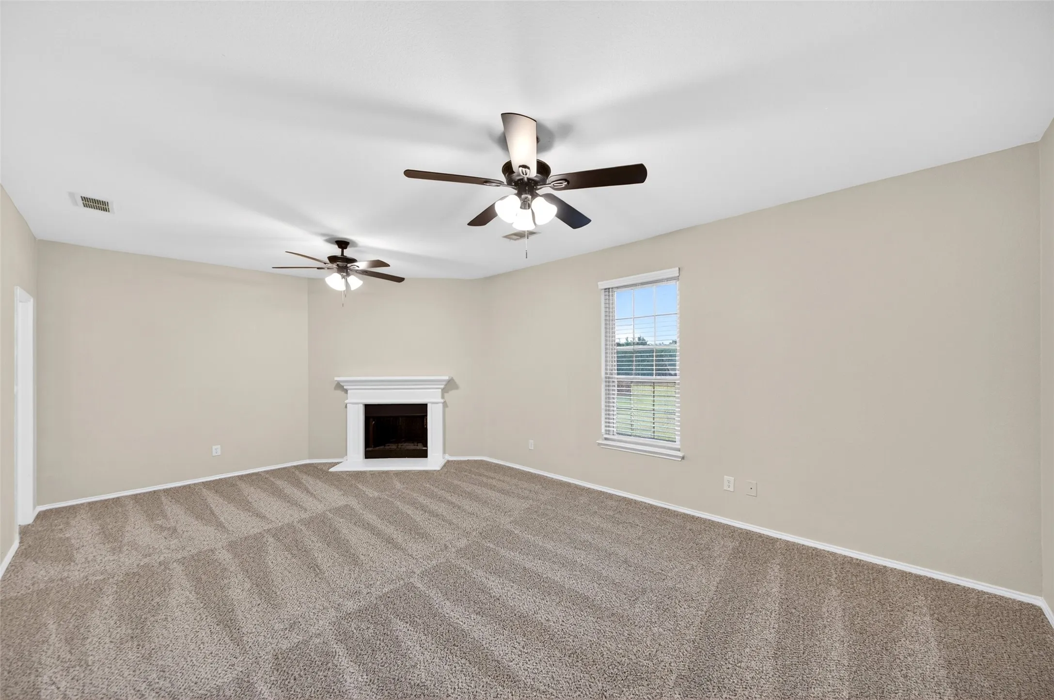 Single Family Residence For Rent in Rockwall County , 105 Southview Drive, Fate, Texas 75189, 4 Bedroom, 2 Bathroom, 2 Garage spaces, 2,846 Sqft, built in 2004, mls#21386601, Real Estate Agent in Fate, Homes For Rent in Rockwall county, Homes For Rent in Fate, Realtor in Fate Texas, Real Estate Brokerage Independent Realty Texas, Luminita Cordes Realtor
