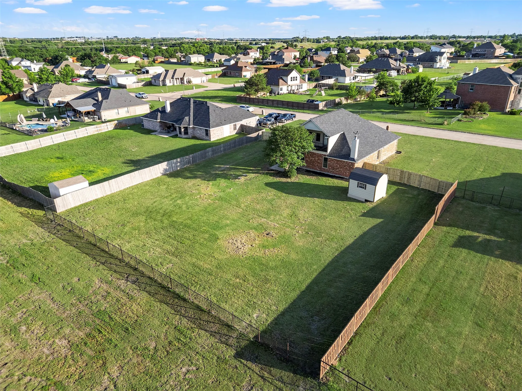 Single Family Residence For Rent in Rockwall County , 105 Southview Drive, Fate, Texas 75189, 4 Bedroom, 2 Bathroom, 2 Garage spaces, 2,846 Sqft, built in 2004, mls#21386601, Real Estate Agent in Fate, Homes For Rent in Rockwall county, Homes For Rent in Fate, Realtor in Fate Texas, Real Estate Brokerage Independent Realty Texas, Luminita Cordes Realtor