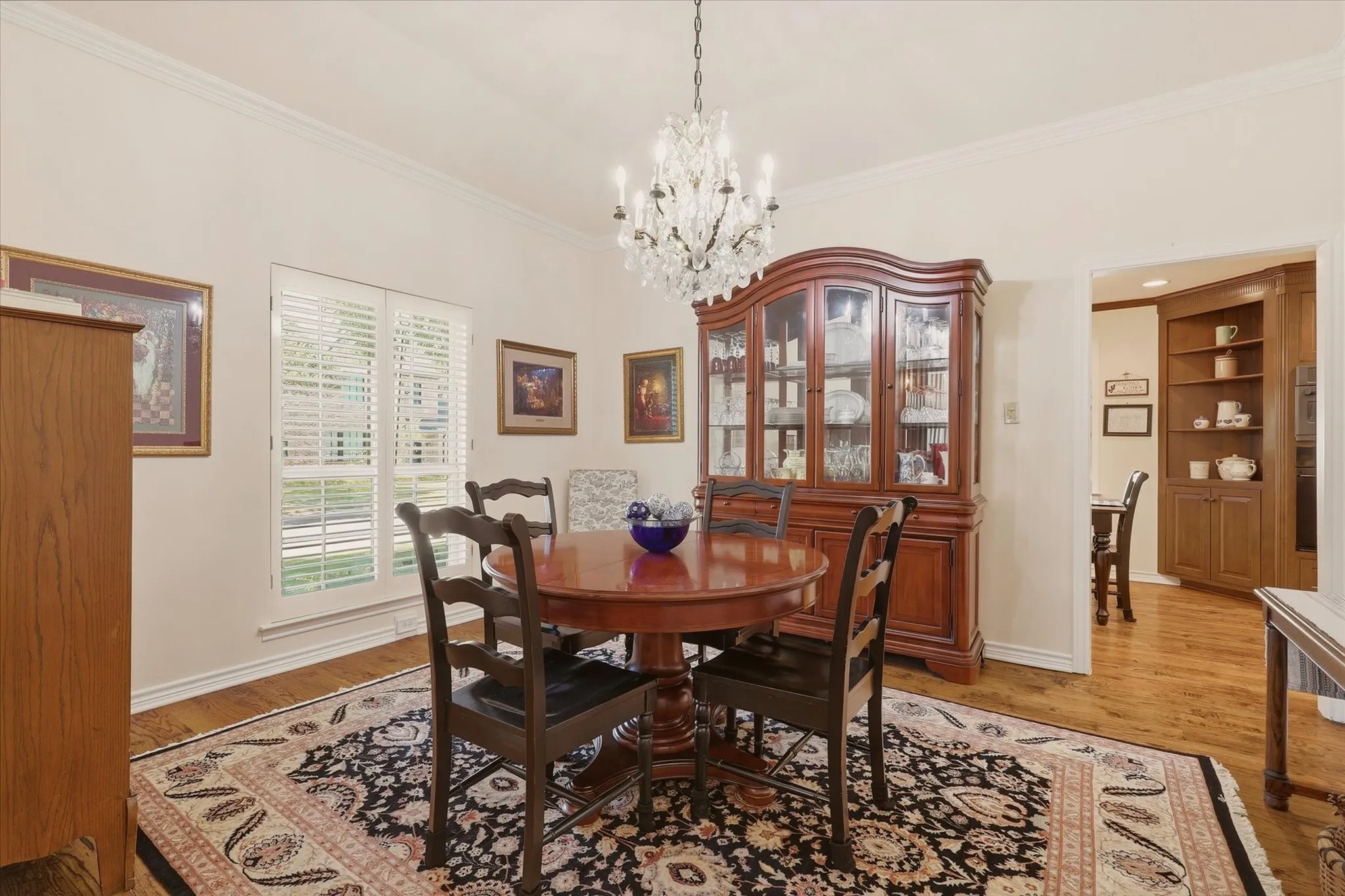 Single Family Residence For Sale in Dallas County , 15922 Windy Meadow Drive, Dallas, Texas 75248, 5 Bedroom, 3 Bathroom, 2 Garage spaces, 2,597 Sqft, built in 1975, mls#21386602, Real Estate Agent in Dallas, Homes For Sale in Dallas county, Homes For Sale in Dallas, Realtor in Dallas Texas, Real Estate Brokerage Independent Realty Texas, Luminita Cordes Realtor