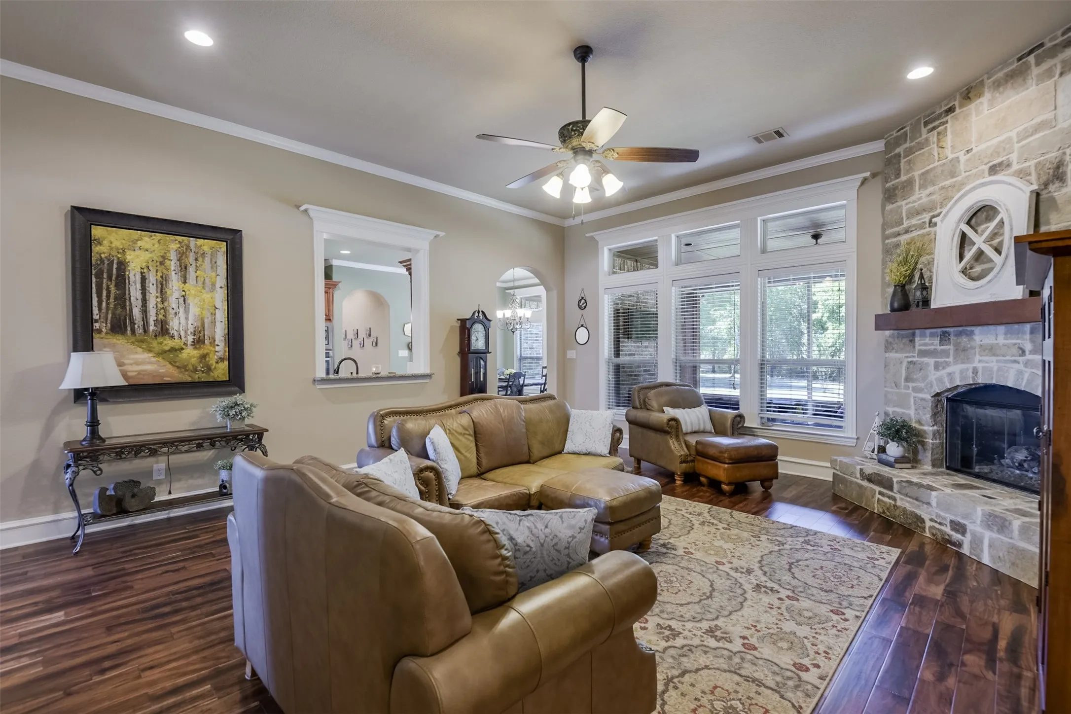 Single Family Residence For Sale in Ellis County , 505 Boz Road, Waxahachie, Texas 75167, 4 Bedroom, 3 Bathroom, 2 Garage spaces, 3,176 Sqft, built in 2015, mls#21384589, Real Estate Agent in Waxahachie, Homes For Sale in Ellis county, Homes For Sale in Waxahachie, Realtor in Waxahachie Texas, Real Estate Brokerage Independent Realty Texas, Luminita Cordes Realtor