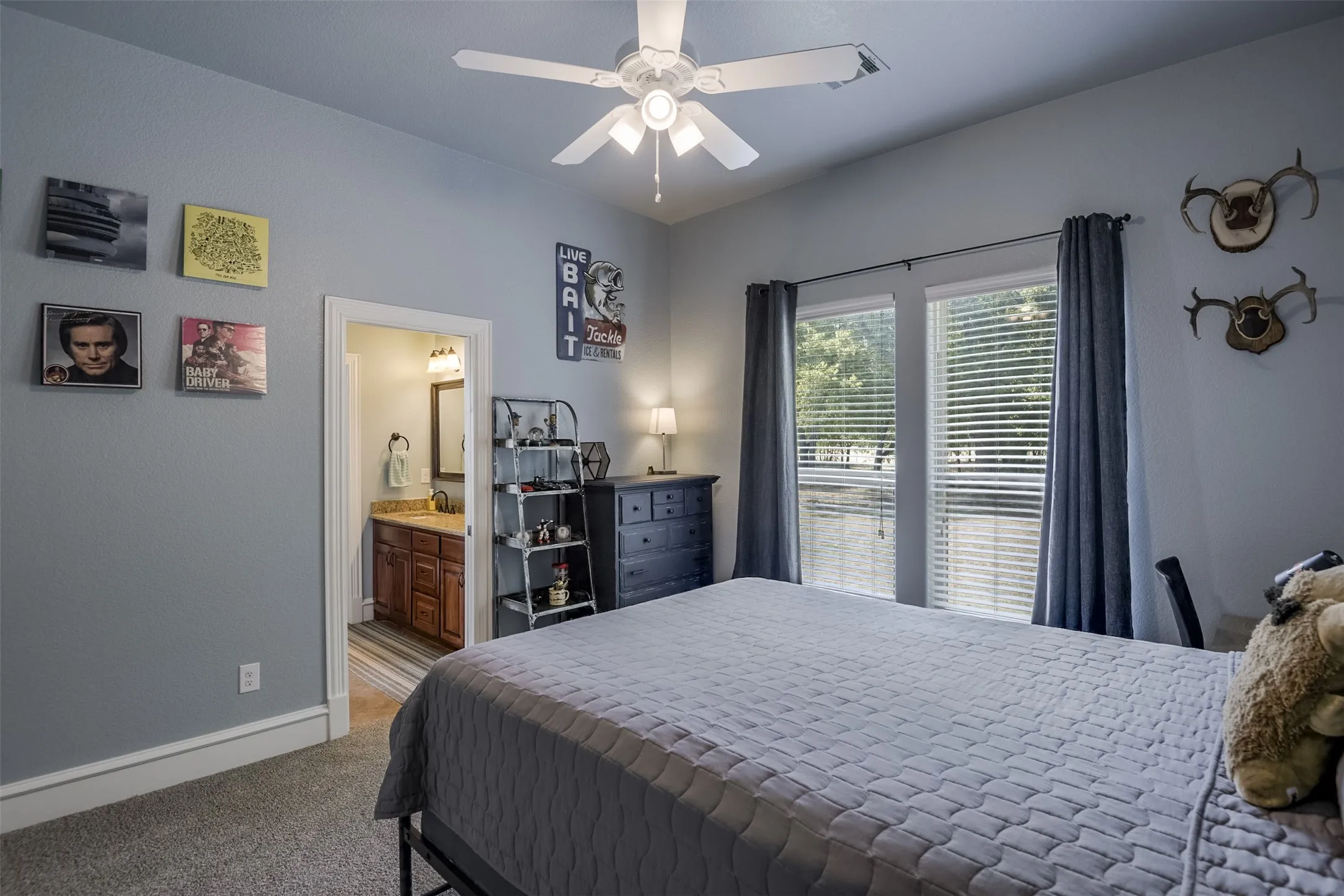 Single Family Residence For Sale in Ellis County , 505 Boz Road, Waxahachie, Texas 75167, 4 Bedroom, 3 Bathroom, 2 Garage spaces, 3,176 Sqft, built in 2015, mls#21384589, Real Estate Agent in Waxahachie, Homes For Sale in Ellis county, Homes For Sale in Waxahachie, Realtor in Waxahachie Texas, Real Estate Brokerage Independent Realty Texas, Luminita Cordes Realtor