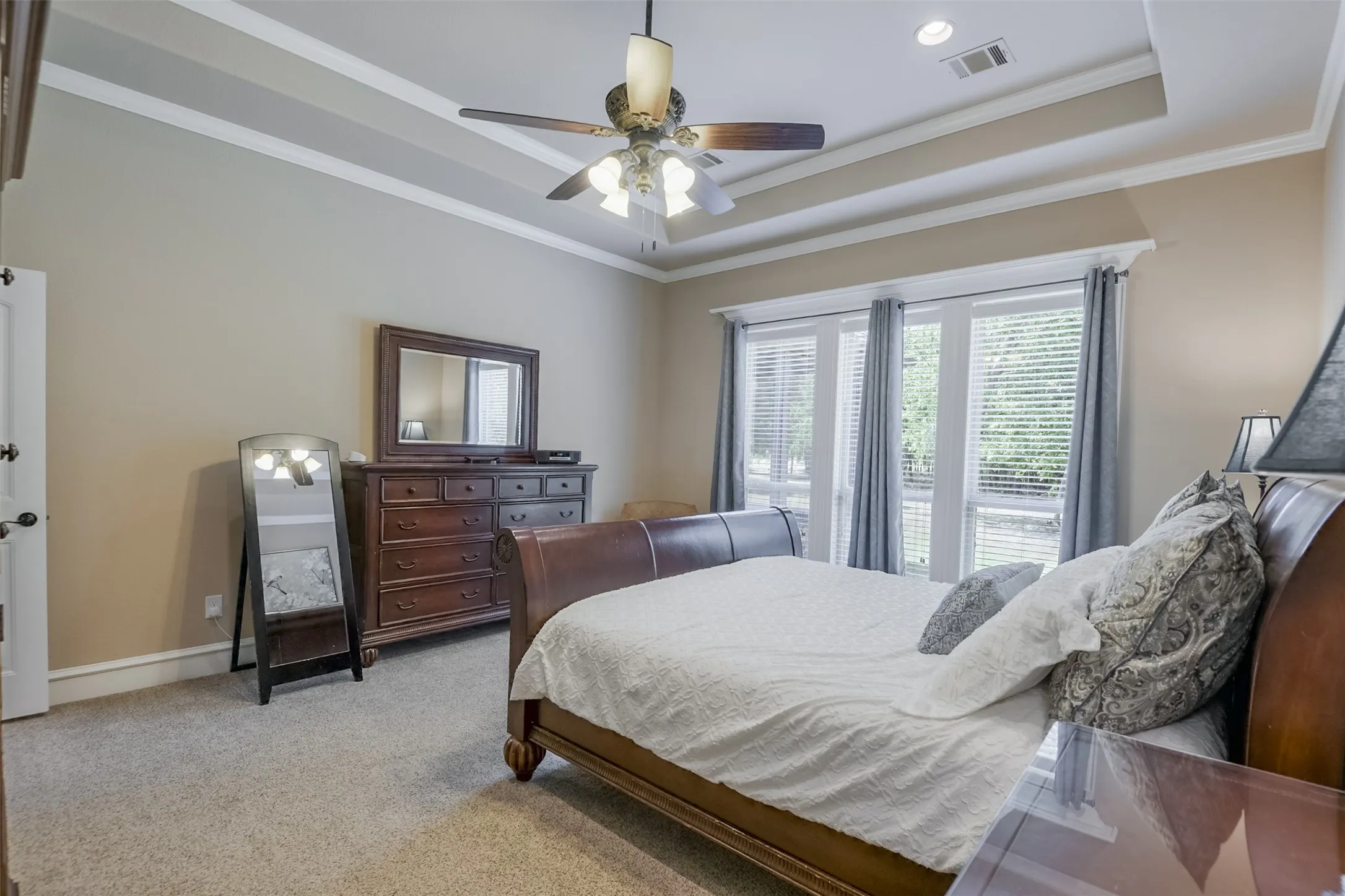 Single Family Residence For Sale in Ellis County , 505 Boz Road, Waxahachie, Texas 75167, 4 Bedroom, 3 Bathroom, 2 Garage spaces, 3,176 Sqft, built in 2015, mls#21384589, Real Estate Agent in Waxahachie, Homes For Sale in Ellis county, Homes For Sale in Waxahachie, Realtor in Waxahachie Texas, Real Estate Brokerage Independent Realty Texas, Luminita Cordes Realtor
