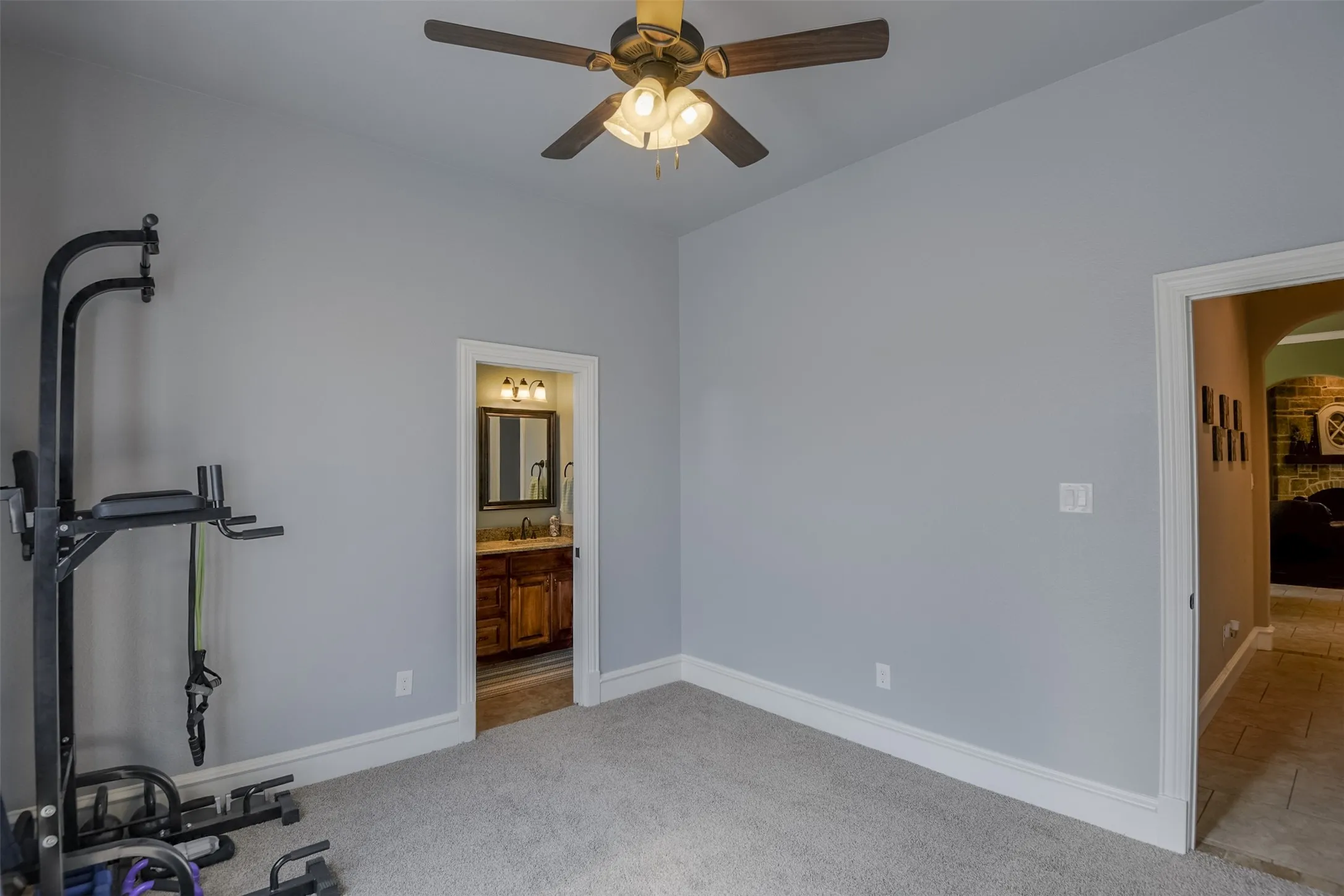 Single Family Residence For Sale in Ellis County , 505 Boz Road, Waxahachie, Texas 75167, 4 Bedroom, 3 Bathroom, 2 Garage spaces, 3,176 Sqft, built in 2015, mls#21384589, Real Estate Agent in Waxahachie, Homes For Sale in Ellis county, Homes For Sale in Waxahachie, Realtor in Waxahachie Texas, Real Estate Brokerage Independent Realty Texas, Luminita Cordes Realtor