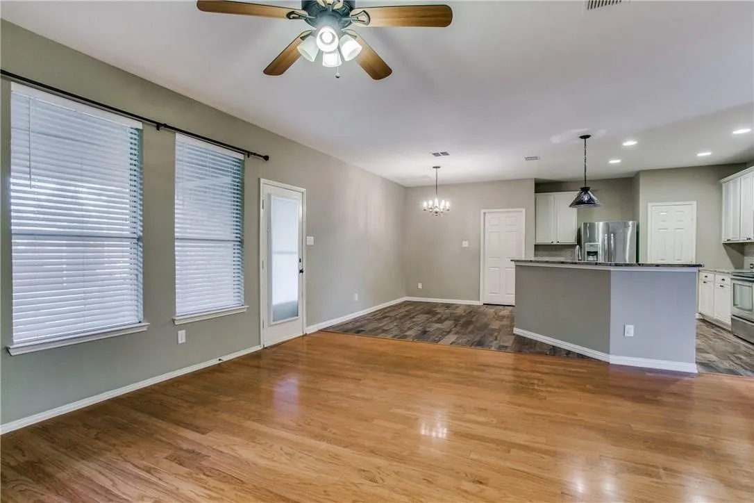 Single Family Residence For Rent in Collin County , 208 N Arbor Ridge Drive, Allen, Texas 75002, 4 Bedroom, 3 Bathroom, 2 Garage spaces, 2,640 Sqft, built in 2002, mls#21385550, Real Estate Agent in Allen, Homes For Rent in Collin county, Homes For Rent in Allen, Realtor in Allen Texas, Real Estate Brokerage Independent Realty Texas, Luminita Cordes Realtor