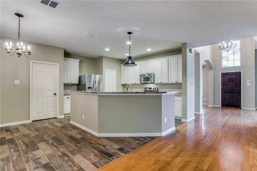 Single Family Residence For Rent in Collin County , 208 N Arbor Ridge Drive, Allen, Texas 75002, 4 Bedroom, 3 Bathroom, 2 Garage spaces, 2,640 Sqft, built in 2002, mls#21385550, Real Estate Agent in Allen, Homes For Rent in Collin county, Homes For Rent in Allen, Realtor in Allen Texas, Real Estate Brokerage Independent Realty Texas, Luminita Cordes Realtor