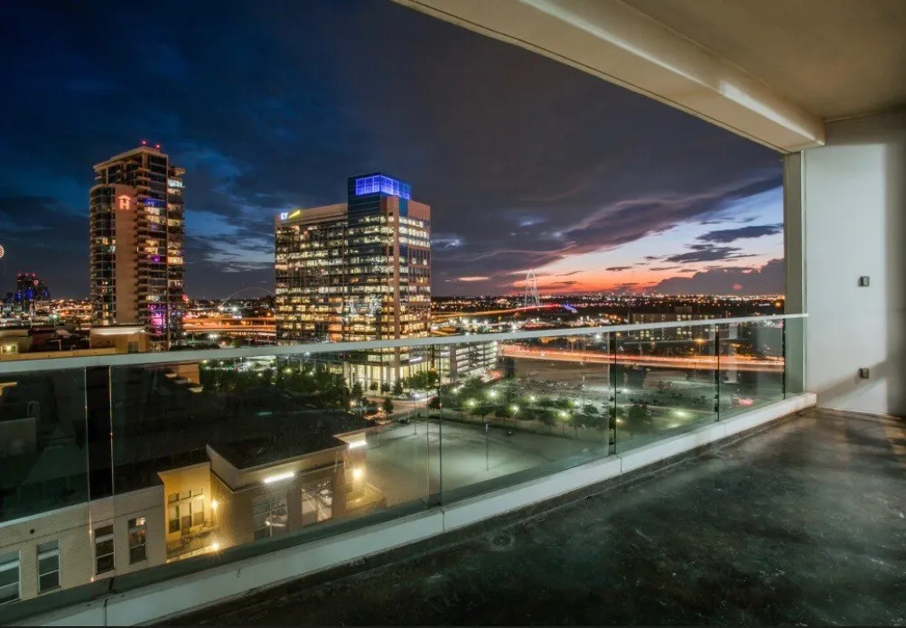 Condominium For Sale in Dallas County , 2408 Victory Park Lane 1034, Dallas, Texas 75219, 1 Bedroom, 2 Bathroom, 1 Garage spaces, 1,106 Sqft, built in 2005, mls#21386608, Real Estate Agent in Dallas, Homes For Sale in Dallas county, Homes For Sale in Dallas, Realtor in Dallas Texas, Real Estate Brokerage Independent Realty Texas, Luminita Cordes Realtor