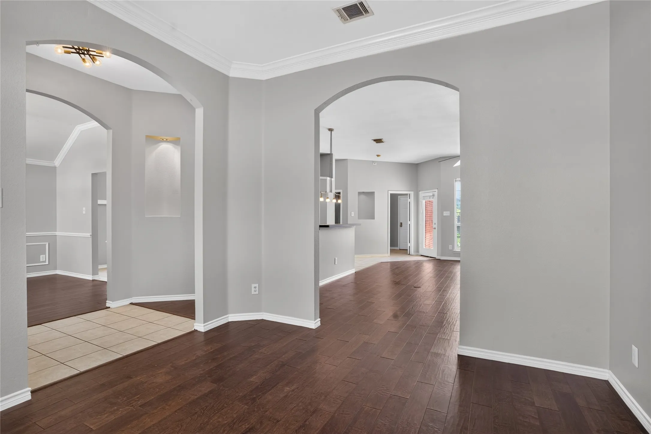 Single Family Residence For Rent in Denton County , 3711 Musketeer Drive, Frisco, Texas 75033, 4 Bedroom, 3 Bathroom, 2 Garage spaces, 2,338 Sqft, built in 2003, mls#21386607, Real Estate Agent in Frisco, Homes For Rent in Denton county, Homes For Rent in Frisco, Realtor in Frisco Texas, Real Estate Brokerage Independent Realty Texas, Luminita Cordes Realtor
