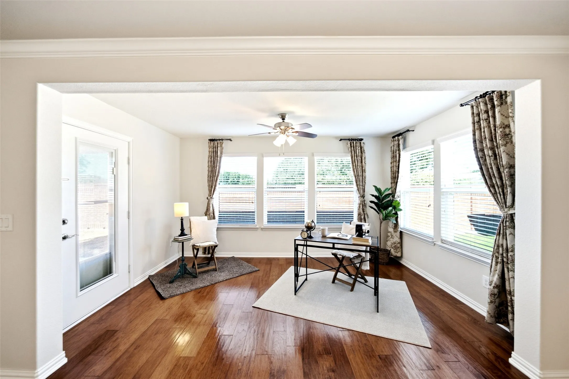 Single Family Residence For Sale in Denton County , 7601 Gulf Breeze Lane, Frisco, Texas 75036, 2 Bedroom, 2 Bathroom, 2 Garage spaces, 1,563 Sqft, built in 2016, mls#21379672, Real Estate Agent in Frisco, Homes For Sale in Denton county, Homes For Sale in Frisco, Realtor in Frisco Texas, Real Estate Brokerage Independent Realty Texas, Luminita Cordes Realtor