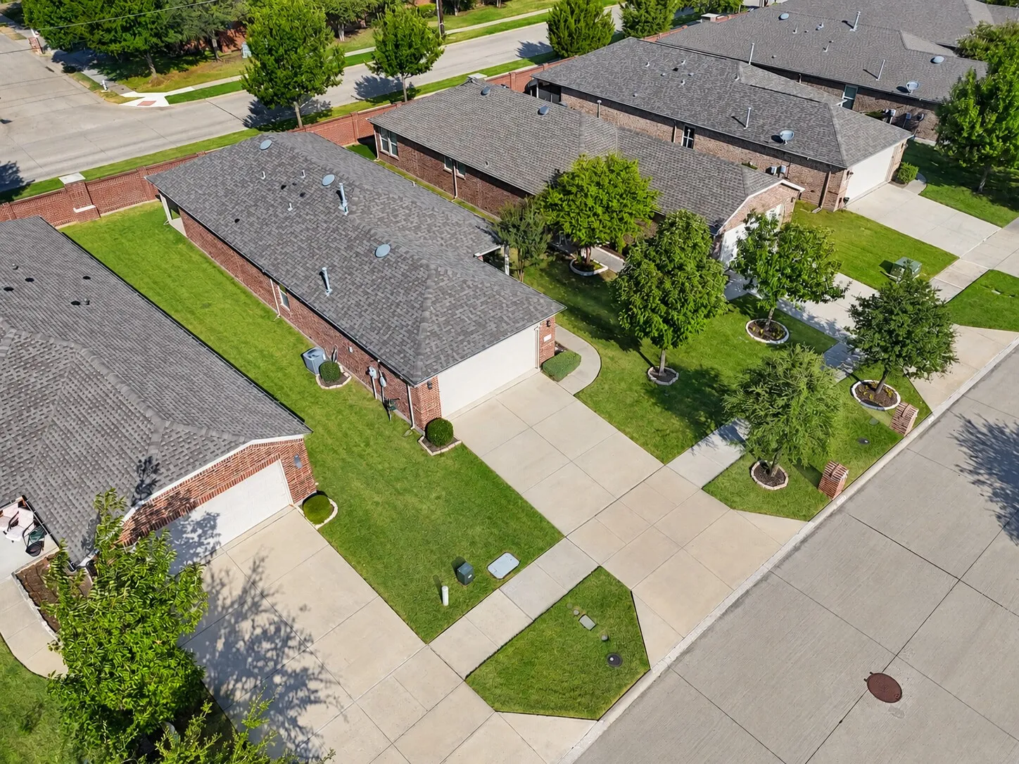 Single Family Residence For Sale in Denton County , 7601 Gulf Breeze Lane, Frisco, Texas 75036, 2 Bedroom, 2 Bathroom, 2 Garage spaces, 1,563 Sqft, built in 2016, mls#21379672, Real Estate Agent in Frisco, Homes For Sale in Denton county, Homes For Sale in Frisco, Realtor in Frisco Texas, Real Estate Brokerage Independent Realty Texas, Luminita Cordes Realtor