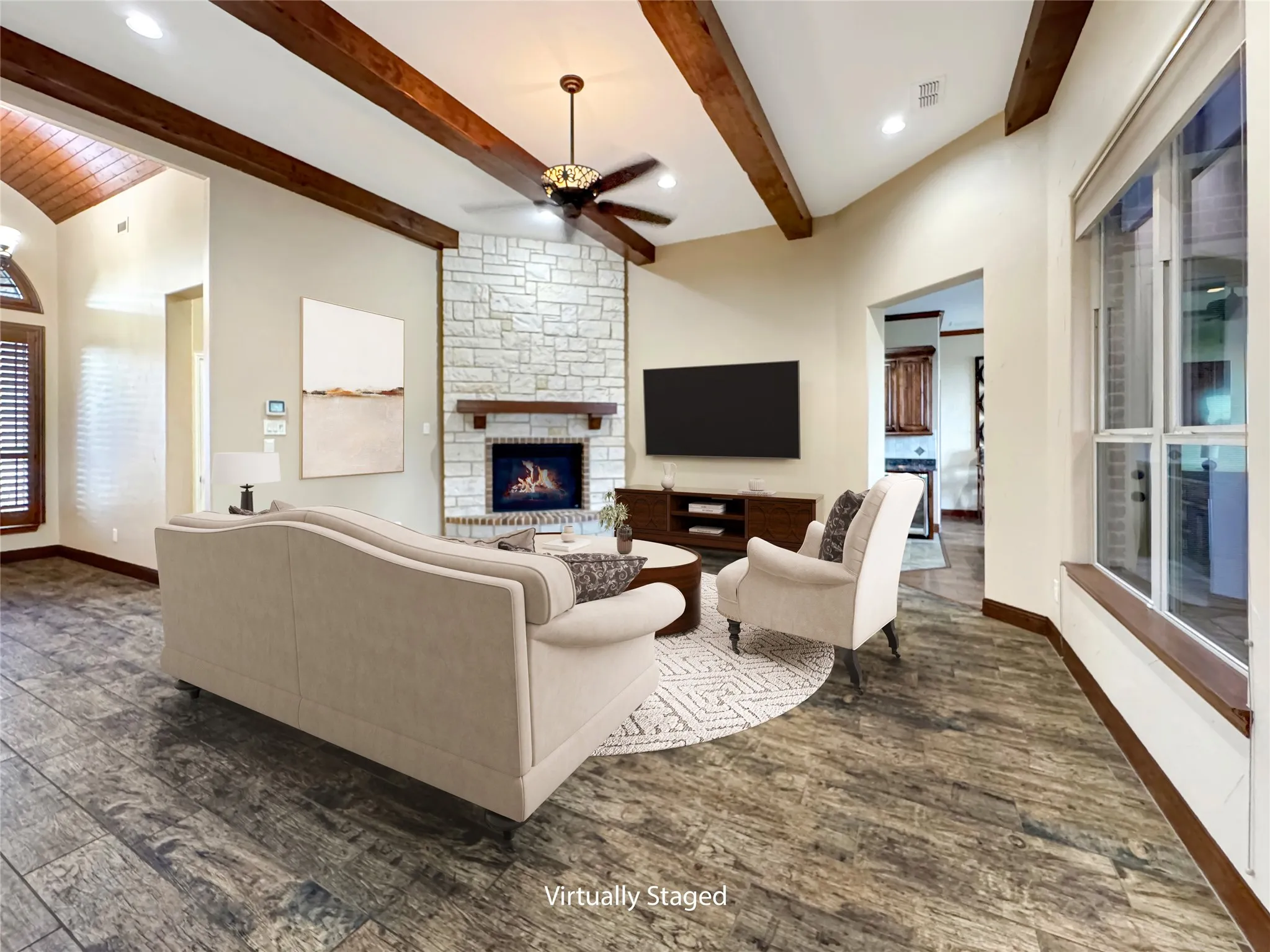 Single Family Residence For Sale in Johnson County , 6509 Ladybank Court W, Cleburne, Texas 76033, 3 Bedroom, 3 Bathroom, 3 Garage spaces, 3,009 Sqft, built in 2012, mls#21386622, Real Estate Agent in Cleburne, Homes For Sale in Johnson county, Homes For Sale in Cleburne, Realtor in Cleburne Texas, Real Estate Brokerage Independent Realty Texas, Luminita Cordes Realtor