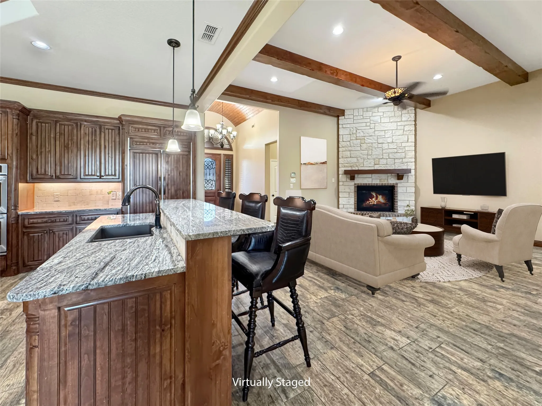 Single Family Residence For Sale in Johnson County , 6509 Ladybank Court W, Cleburne, Texas 76033, 3 Bedroom, 3 Bathroom, 3 Garage spaces, 3,009 Sqft, built in 2012, mls#21386622, Real Estate Agent in Cleburne, Homes For Sale in Johnson county, Homes For Sale in Cleburne, Realtor in Cleburne Texas, Real Estate Brokerage Independent Realty Texas, Luminita Cordes Realtor