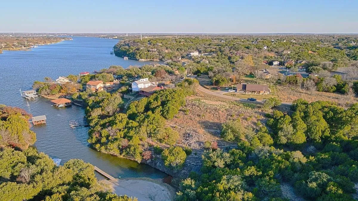 Single Family Residence For Sale in Hood County , 4822 Wichita Street, Granbury, Texas 76048, 3 Bedroom, 3 Bathroom, 2 Garage spaces, 1,994 Sqft, built in 2023, mls#21380417, Real Estate Agent in Granbury, Homes For Sale in Hood county, Homes For Sale in Granbury, Realtor in Granbury Texas, Real Estate Brokerage Independent Realty Texas, Luminita Cordes Realtor