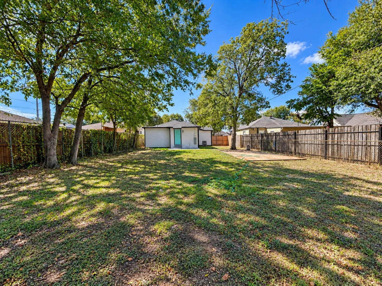 Single Family Residence For Sale in Dallas County , 6927 Overlook Drive, Dallas, Texas 75227, 3 Bedroom, 2 Bathroom, Garage spaces, 1,125 Sqft, built in 1950, mls#21386142, Real Estate Agent in Dallas, Homes For Sale in Dallas county, Homes For Sale in Dallas, Realtor in Dallas Texas, Real Estate Brokerage Independent Realty Texas, Luminita Cordes Realtor