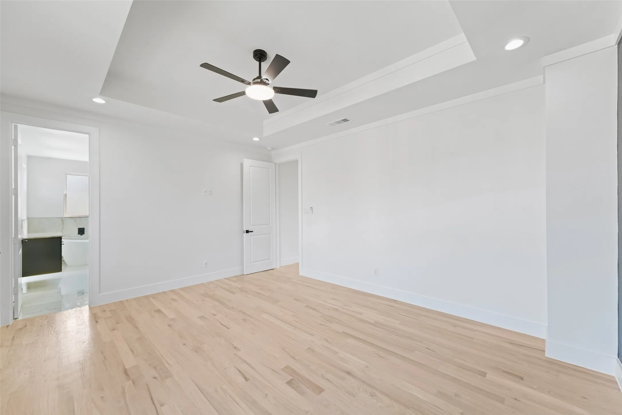 Single Family Residence For Sale in Dallas County , 703 Buckalew Street, Dallas, Texas 75208, 4 Bedroom, 3 Bathroom, 2 Garage spaces, 2,700 Sqft, built in 2026, mls#21386627, Real Estate Agent in Dallas, Homes For Sale in Dallas county, Homes For Sale in Dallas, Realtor in Dallas Texas, Real Estate Brokerage Independent Realty Texas, Luminita Cordes Realtor