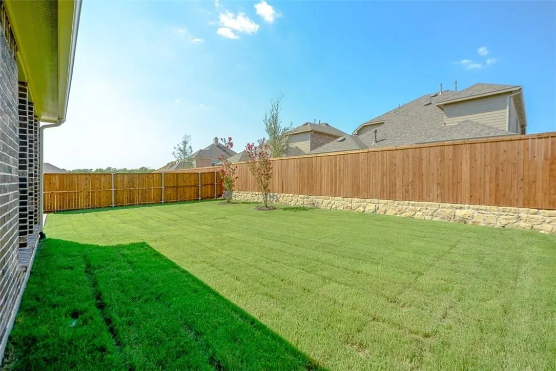 Single Family Residence For Rent in Collin County , 1500 Cherry Blossom Lane, Celina, Texas 75078, 4 Bedroom, 4 Bathroom, 2 Garage spaces, 2,722 Sqft, built in 2017, mls#21386634, Real Estate Agent in Celina, Homes For Rent in Collin county, Homes For Rent in Celina, Realtor in Celina Texas, Real Estate Brokerage Independent Realty Texas, Luminita Cordes Realtor