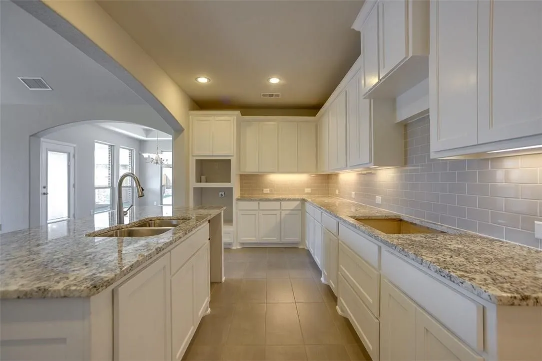 Single Family Residence For Rent in Collin County , 1500 Cherry Blossom Lane, Celina, Texas 75078, 4 Bedroom, 4 Bathroom, 2 Garage spaces, 2,722 Sqft, built in 2017, mls#21386634, Real Estate Agent in Celina, Homes For Rent in Collin county, Homes For Rent in Celina, Realtor in Celina Texas, Real Estate Brokerage Independent Realty Texas, Luminita Cordes Realtor