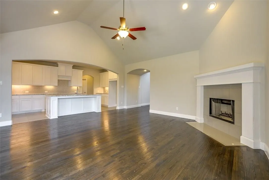 Single Family Residence For Rent in Collin County , 1500 Cherry Blossom Lane, Celina, Texas 75078, 4 Bedroom, 4 Bathroom, 2 Garage spaces, 2,722 Sqft, built in 2017, mls#21386634, Real Estate Agent in Celina, Homes For Rent in Collin county, Homes For Rent in Celina, Realtor in Celina Texas, Real Estate Brokerage Independent Realty Texas, Luminita Cordes Realtor