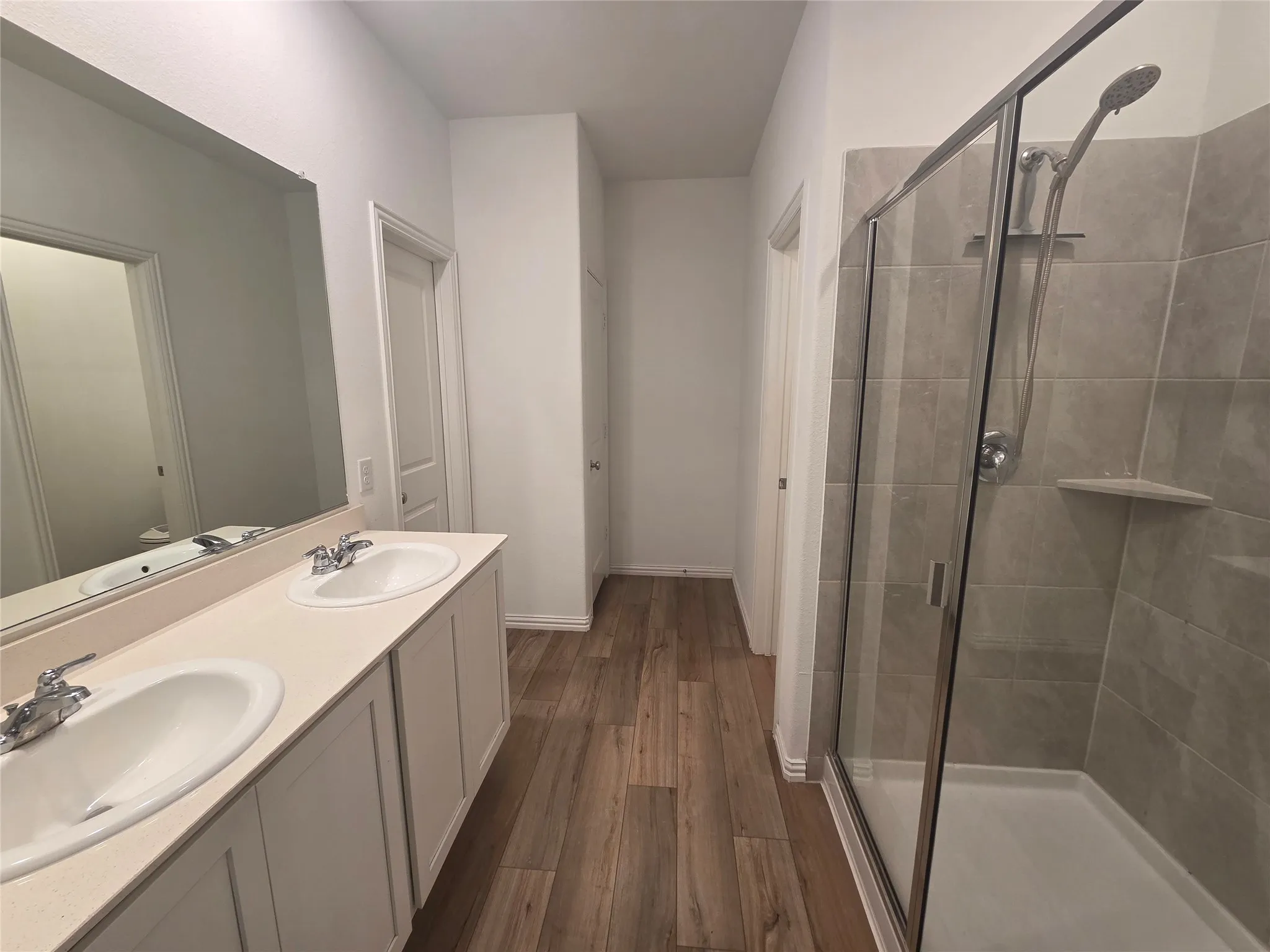 Single Family Residence For Sale in Collin County , 3300 Cardinal Flower Place, Mc Kinney, Texas 75071, 4 Bedroom, 2 Bathroom, 2 Garage spaces, 2,010 Sqft, built in 2022, mls#21386636, Real Estate Agent in Mc Kinney, Homes For Sale in Collin county, Homes For Sale in Mc Kinney, Realtor in Mc Kinney Texas, Real Estate Brokerage Independent Realty Texas, Luminita Cordes Realtor