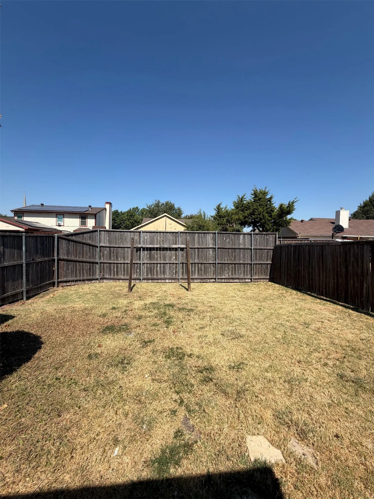 Single Family Residence For Sale in Denton County , 6808 Younger Drive, The Colony, Texas 75056, 3 Bedroom, 2 Bathroom, 2 Garage spaces, 1,575 Sqft, built in 1985, mls#21386642, Real Estate Agent in The Colony, Homes For Sale in Denton county, Homes For Sale in The Colony, Realtor in The Colony Texas, Real Estate Brokerage Independent Realty Texas, Luminita Cordes Realtor