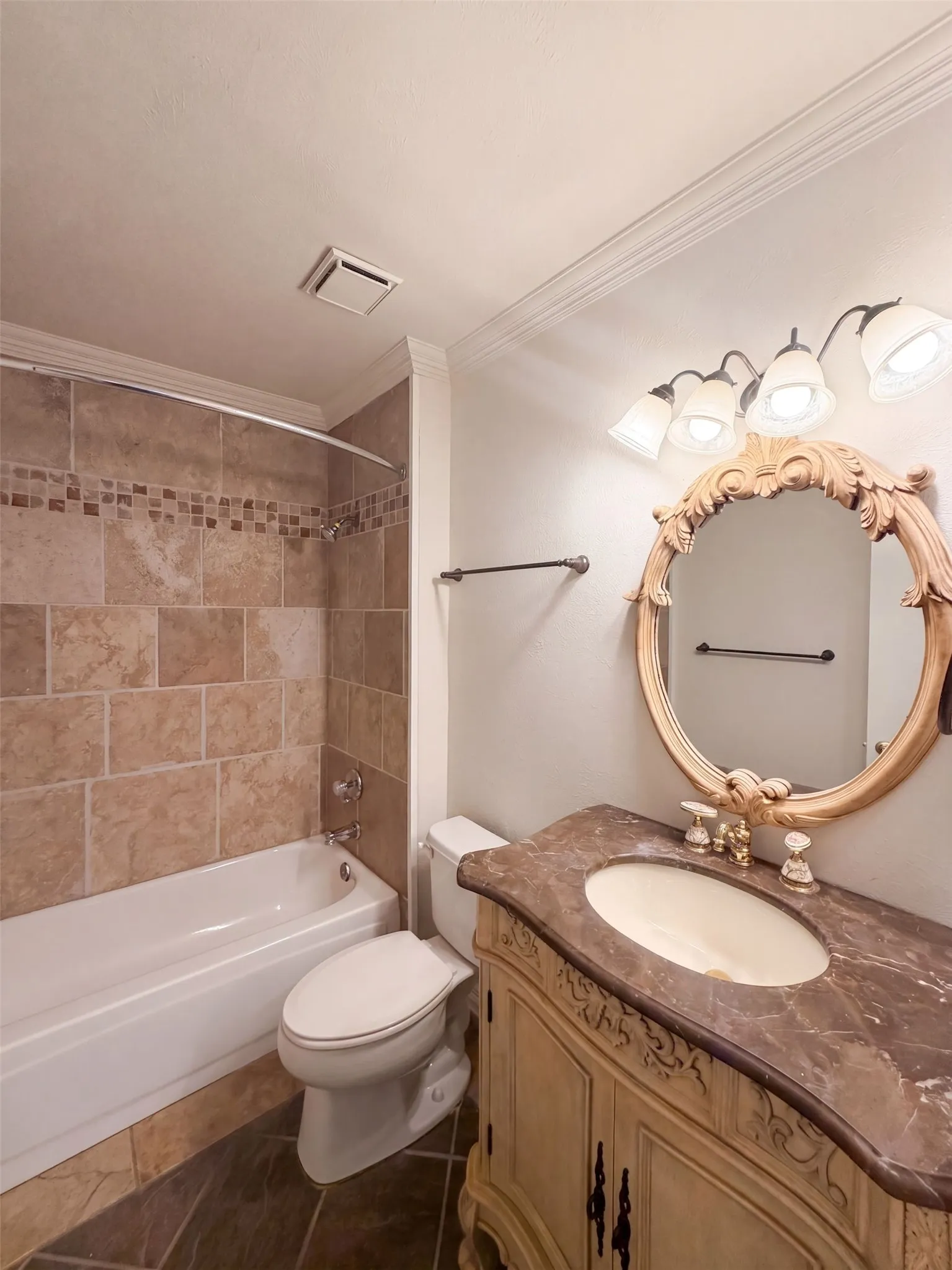 Single Family Residence For Sale in Denton County , 6808 Younger Drive, The Colony, Texas 75056, 3 Bedroom, 2 Bathroom, 2 Garage spaces, 1,575 Sqft, built in 1985, mls#21386642, Real Estate Agent in The Colony, Homes For Sale in Denton county, Homes For Sale in The Colony, Realtor in The Colony Texas, Real Estate Brokerage Independent Realty Texas, Luminita Cordes Realtor