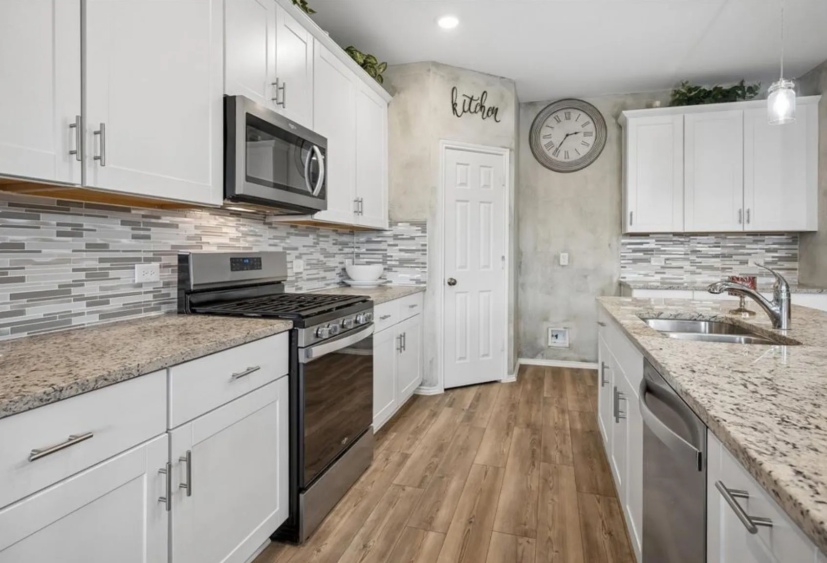 Single Family Residence For Sale in Collin County , 814 Marigold Street, Princeton, Texas 75407, 4 Bedroom, 3 Bathroom, 2 Garage spaces, 3,033 Sqft, built in 2024, mls#21386646, Real Estate Agent in Princeton, Homes For Sale in Collin county, Homes For Sale in Princeton, Realtor in Princeton Texas, Real Estate Brokerage Independent Realty Texas, Luminita Cordes Realtor