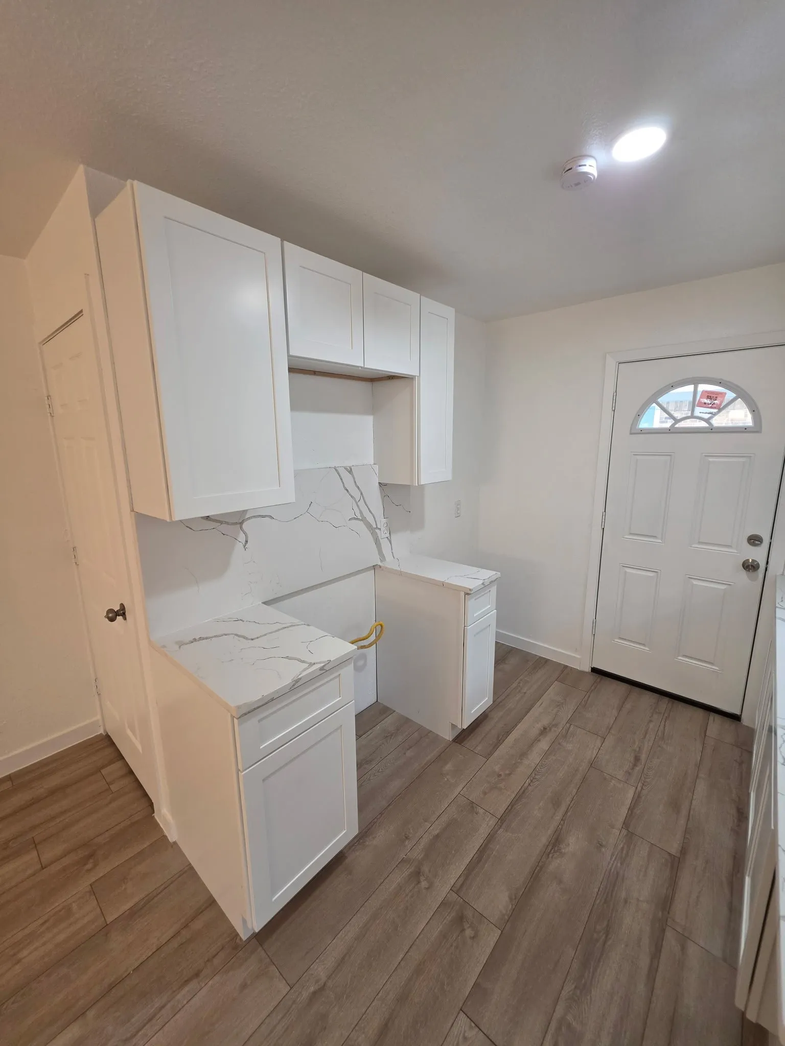 Single Family Residence For Sale in Denton County , 3522 Valley View Road, Denton, Texas 76209, 3 Bedroom, 2 Bathroom, Garage spaces, 1,507 Sqft, built in 1968, mls#21380802, Real Estate Agent in Denton, Homes For Sale in Denton county, Homes For Sale in Denton, Realtor in Denton Texas, Real Estate Brokerage Independent Realty Texas, Luminita Cordes Realtor