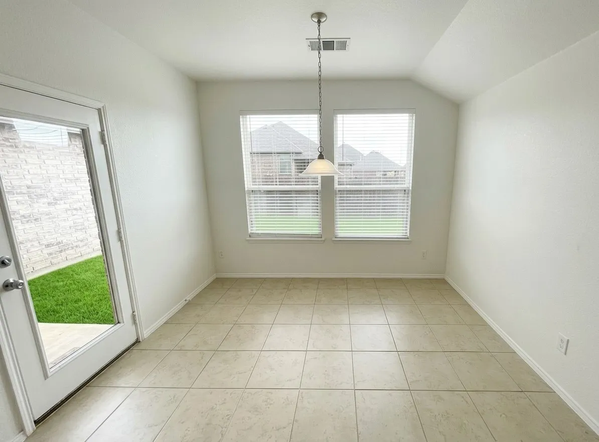 Single Family Residence For Rent in Collin County , 512 Stableford Street, Celina, Texas 75009, 4 Bedroom, 3 Bathroom, 2 Garage spaces, 2,123 Sqft, built in 2015, mls#21386654, Real Estate Agent in Celina, Homes For Rent in Collin county, Homes For Rent in Celina, Realtor in Celina Texas, Real Estate Brokerage Independent Realty Texas, Luminita Cordes Realtor